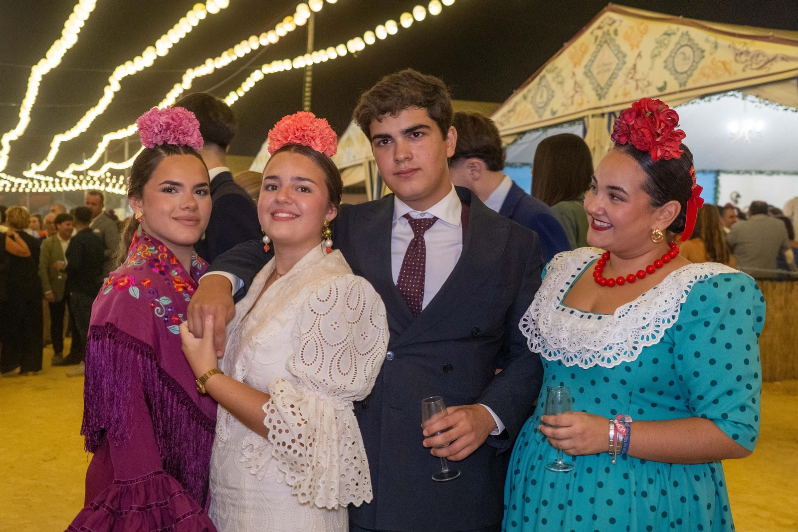 Imágenes del ambiente del ambiente de la noche del sábado en la Feria de Otoño y del Caballo 2025 de Huelva