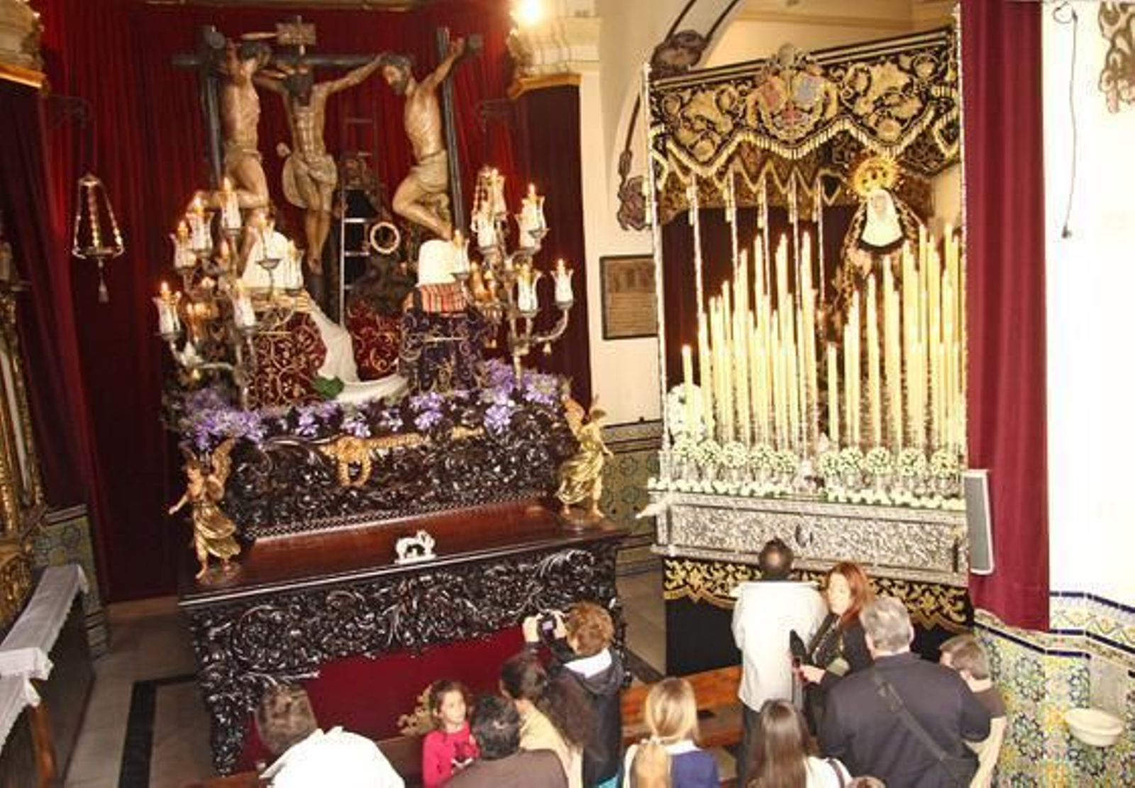 La hermandad de la Carretería no pudo procesionar este Viernes Santo.  Foto: Belén Vargas