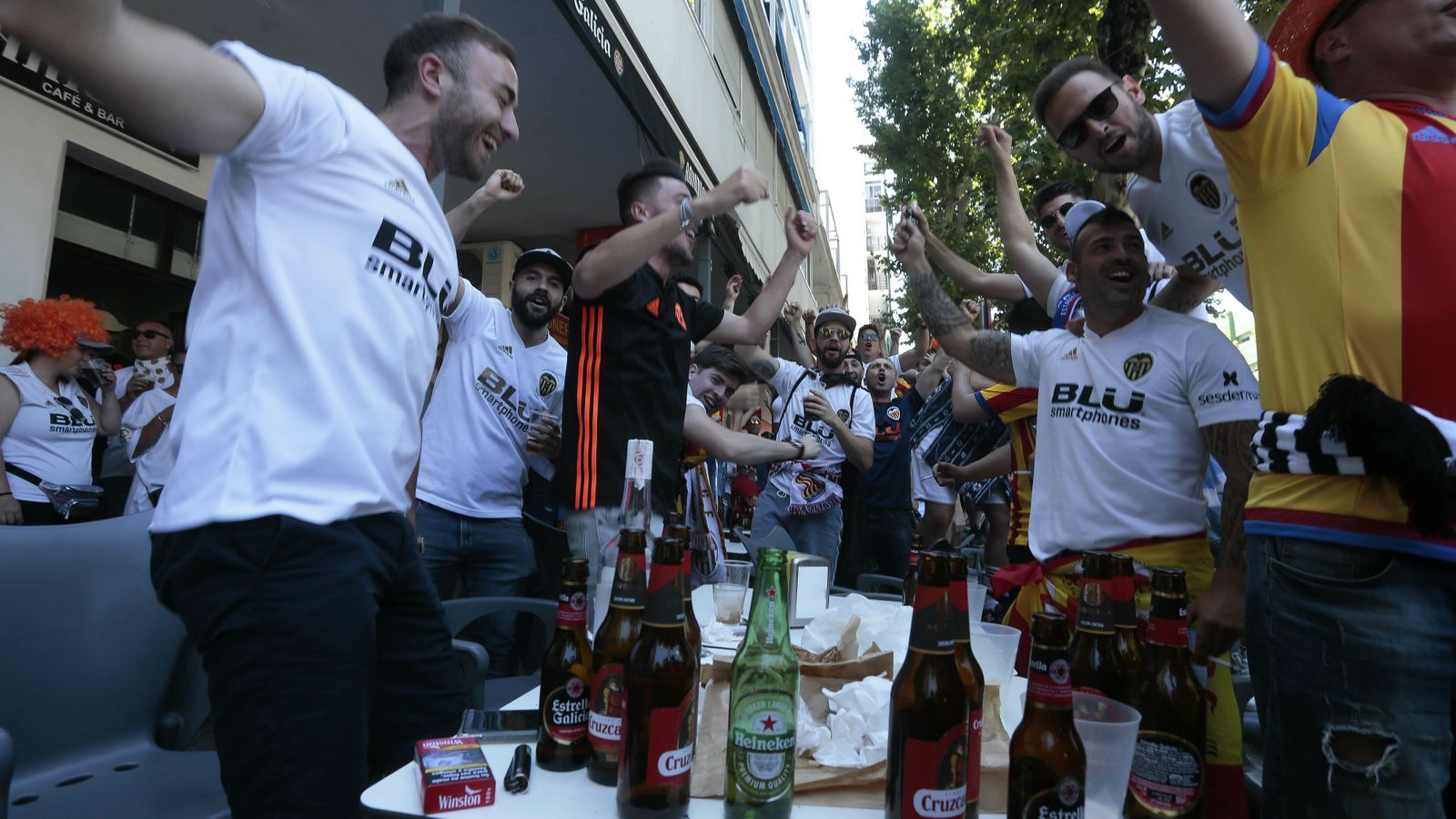 Espectaculares imágenes de la afición del Valencia