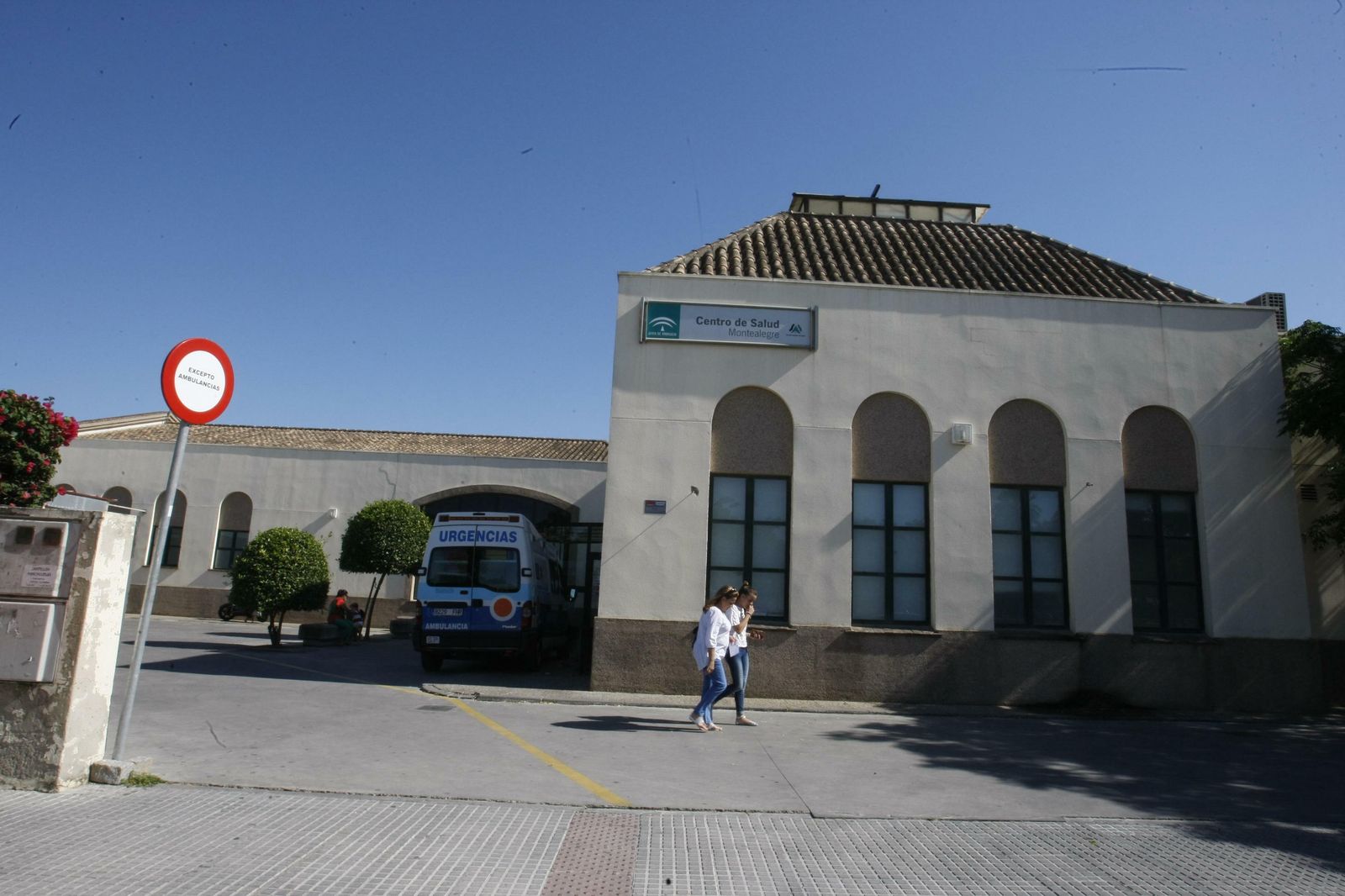 Imagen del centro de salud de Montealegre.