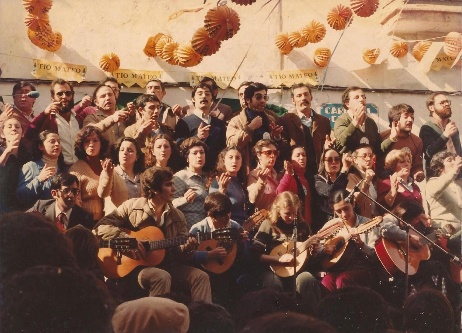 1981. El primer coro mixto de Adela, 'Los mariscaores gaditanos'
