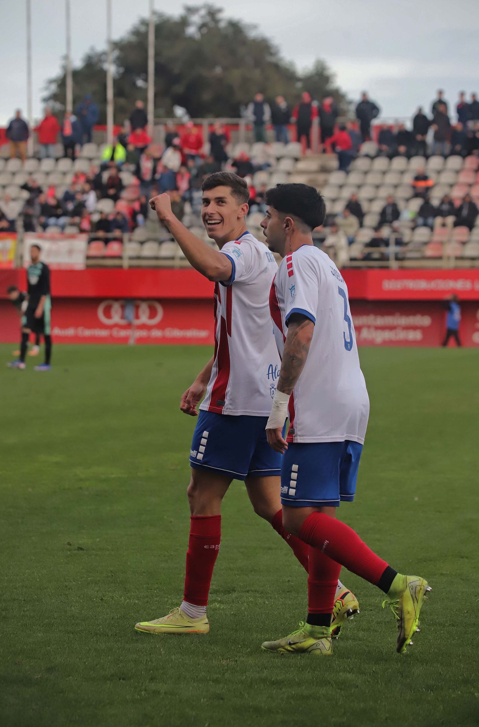 Las mejores fotos del Algeciras - Betis Deportivo de Primera Federación