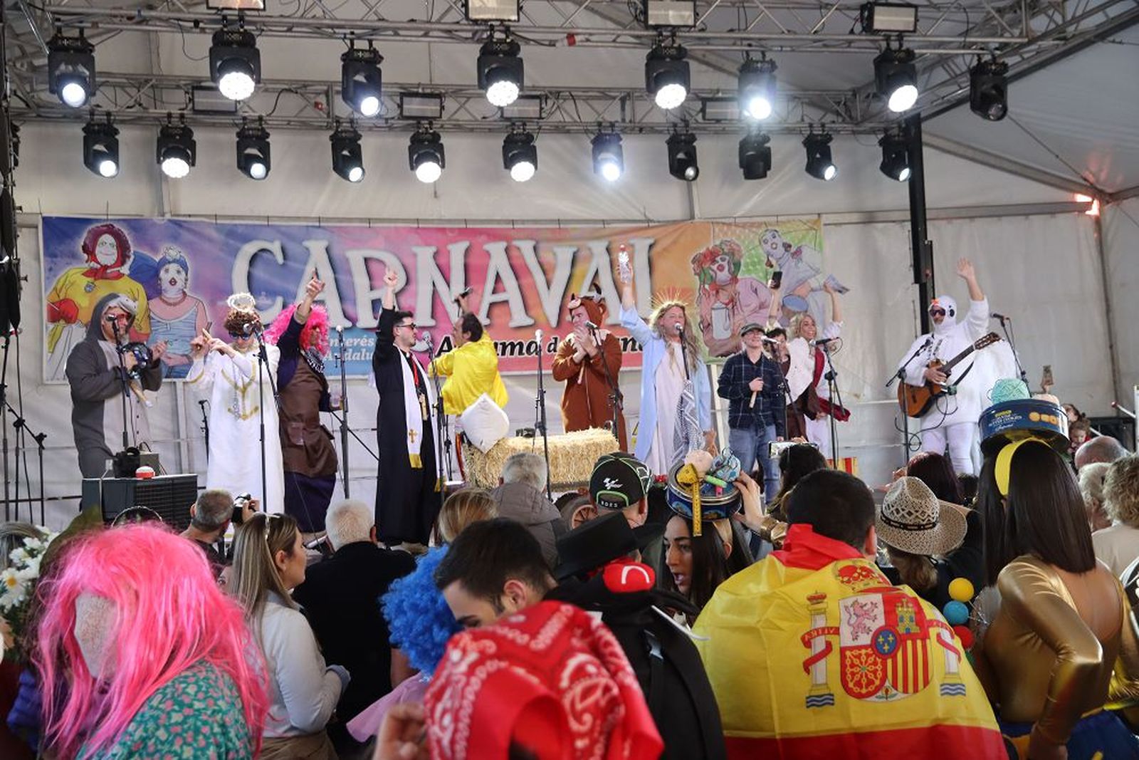 El público disfrutó de un amplio repertorio de coplillas, humor y creatividad