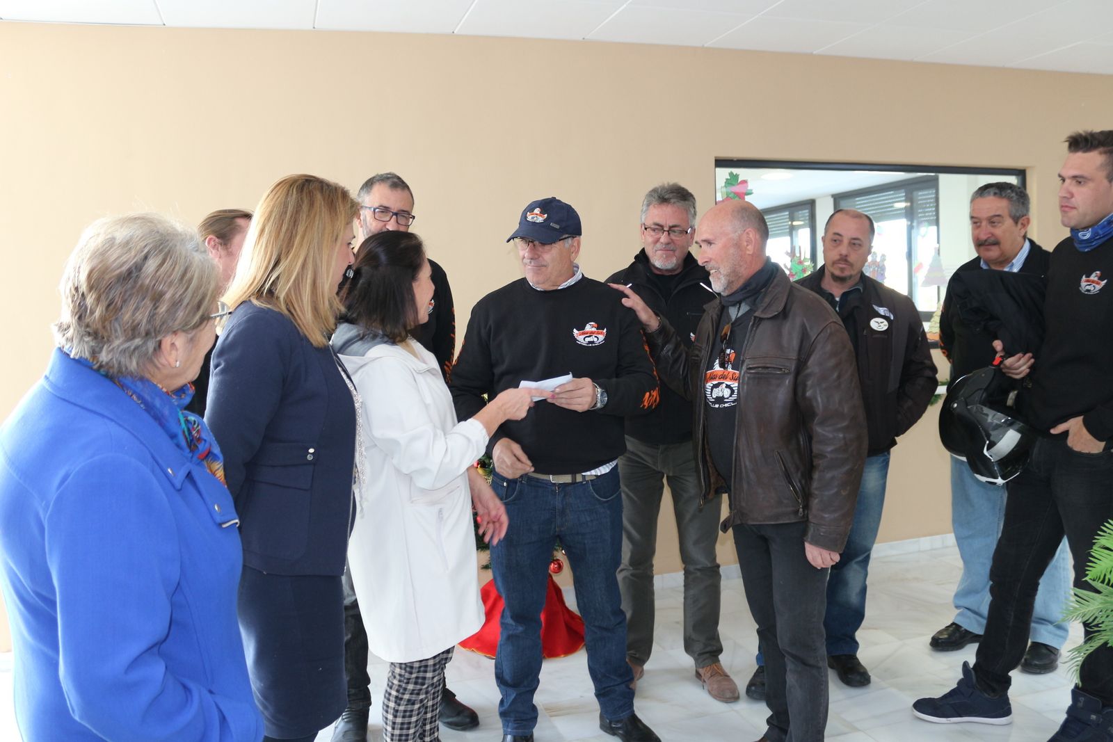 Momento en el que se realiza la entrega del dinero.