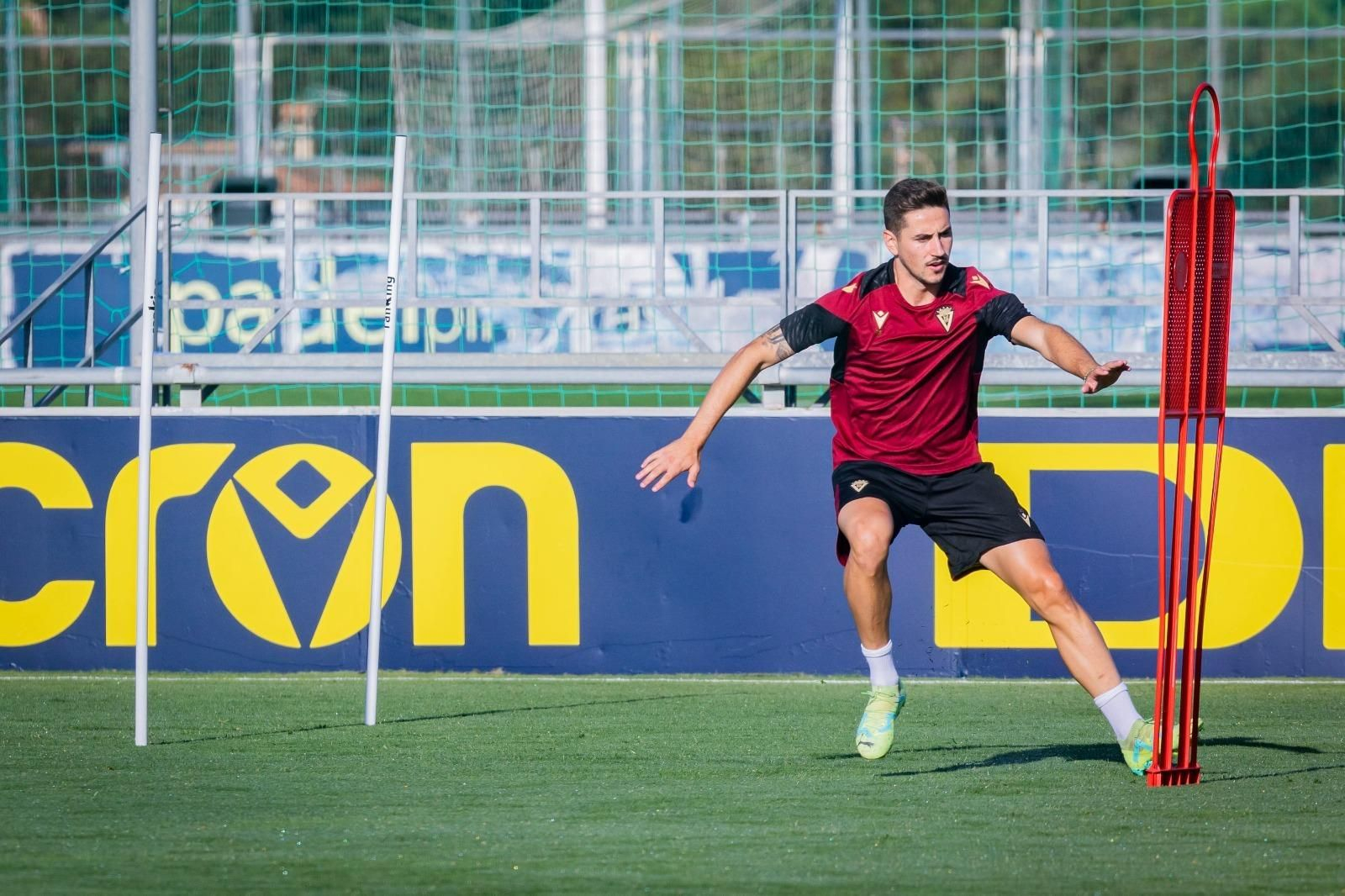 Las imágenes del primer entrenamiento del Cádiz CF en la temporada 2023/24
