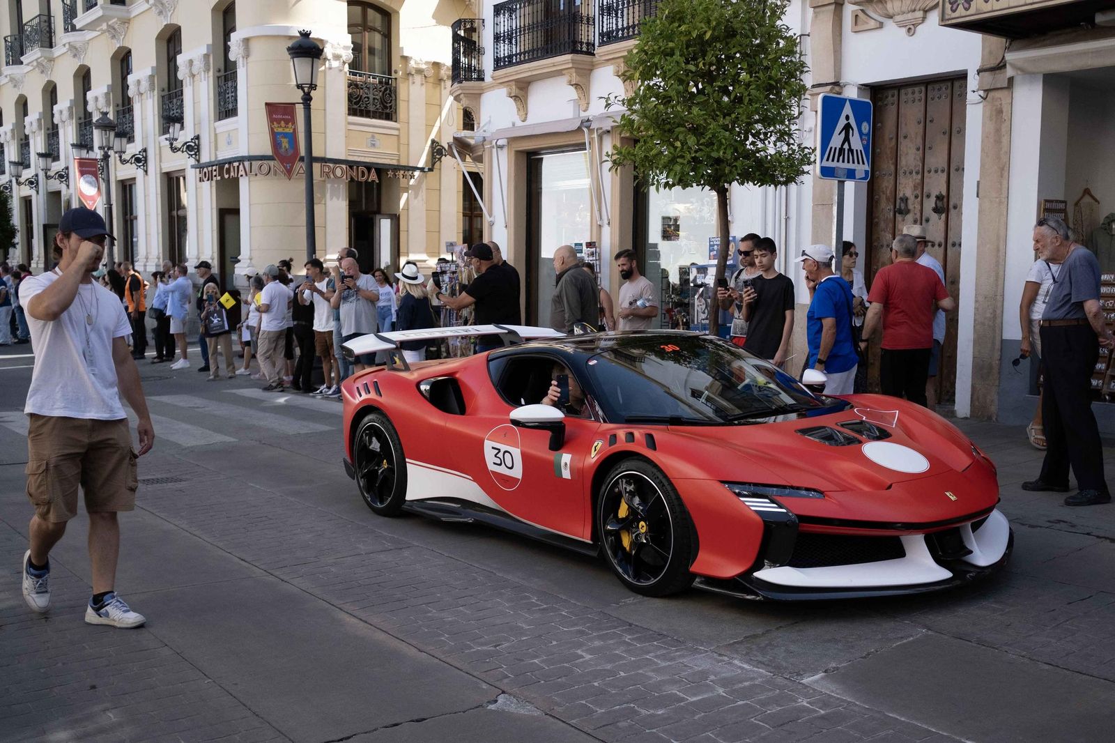 Ronda se llena de ferraris, en imágenes