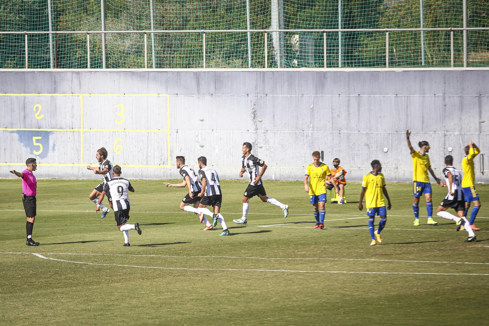Las mejores fotos del Cádiz B-Real Balompédica (1-2)