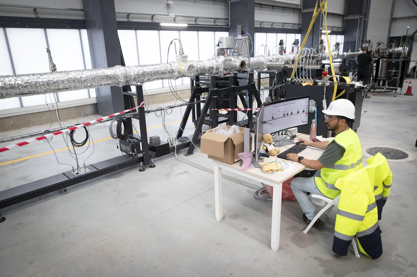 El UGR Dones, la infraestructura ligada al acelerador de partículas, por dentro