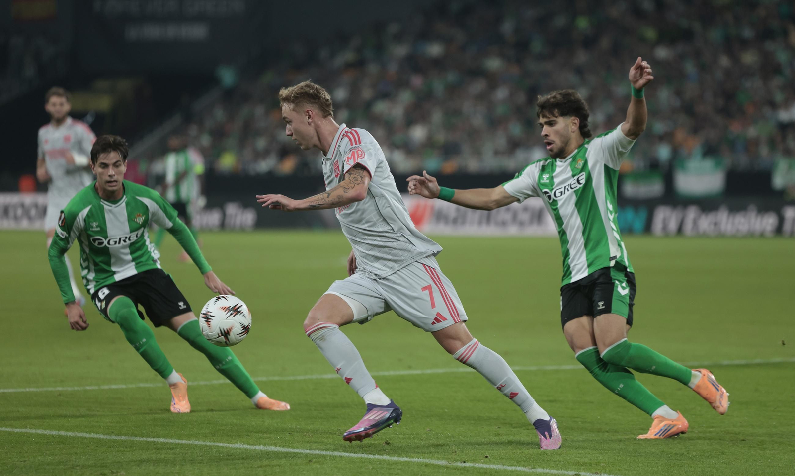 Las fotos del Betis - Olympique Lyonnais