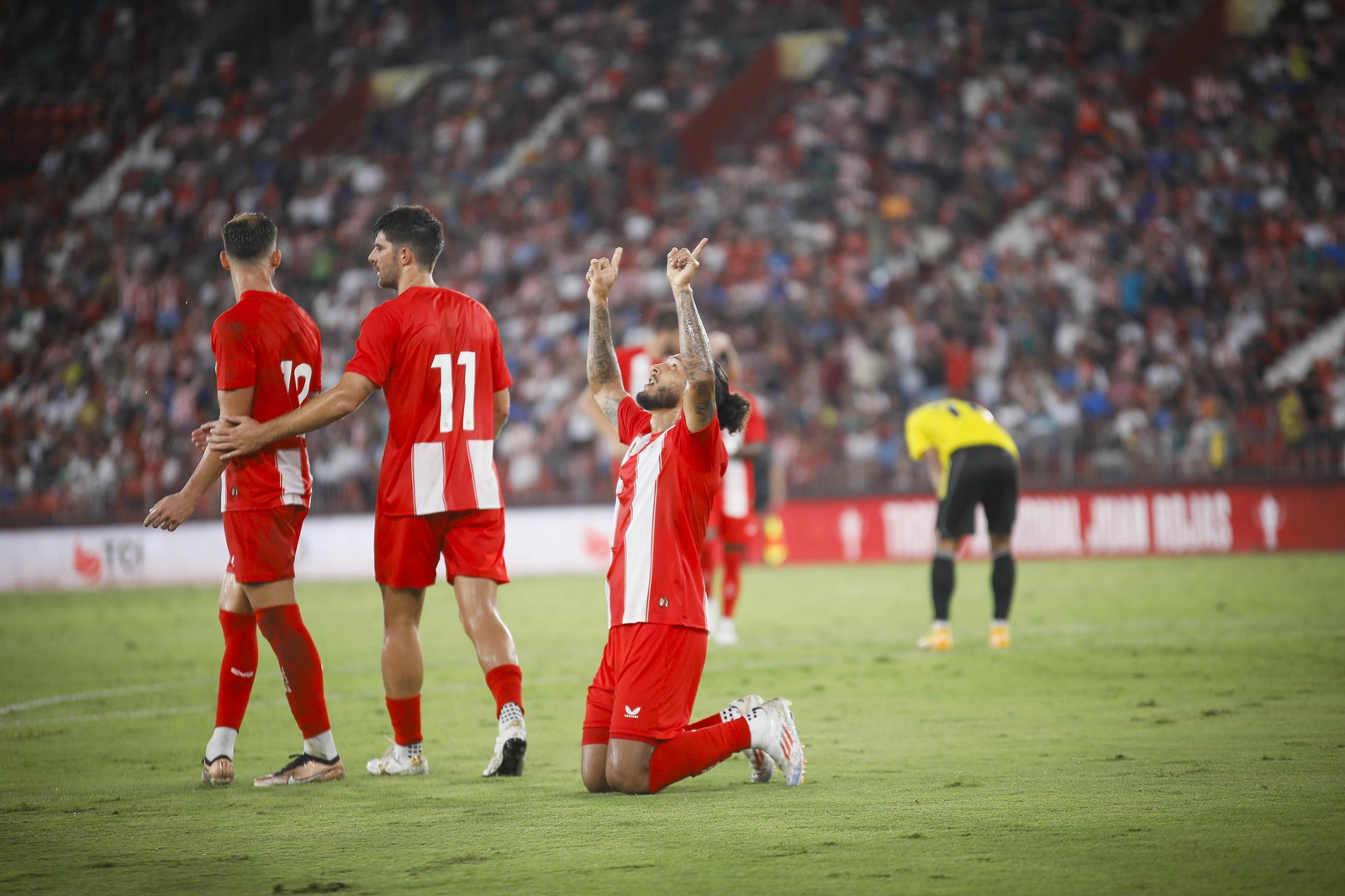 Imágenes del UD Almería-Al-Nassr, Memorial Juan Rojas