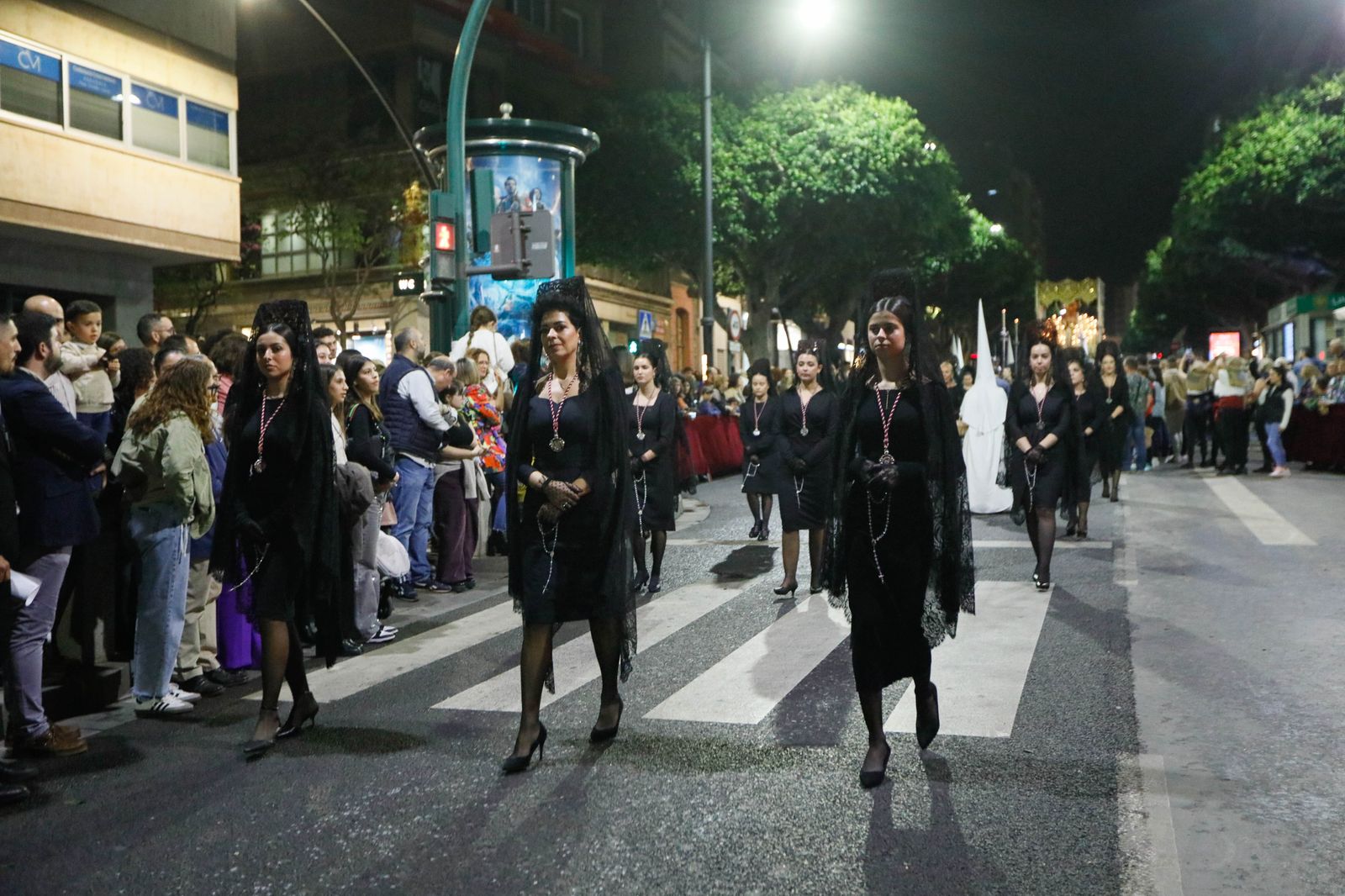 Te contamos en imágenes la Santa Cena tras la lluvia en la ciudad