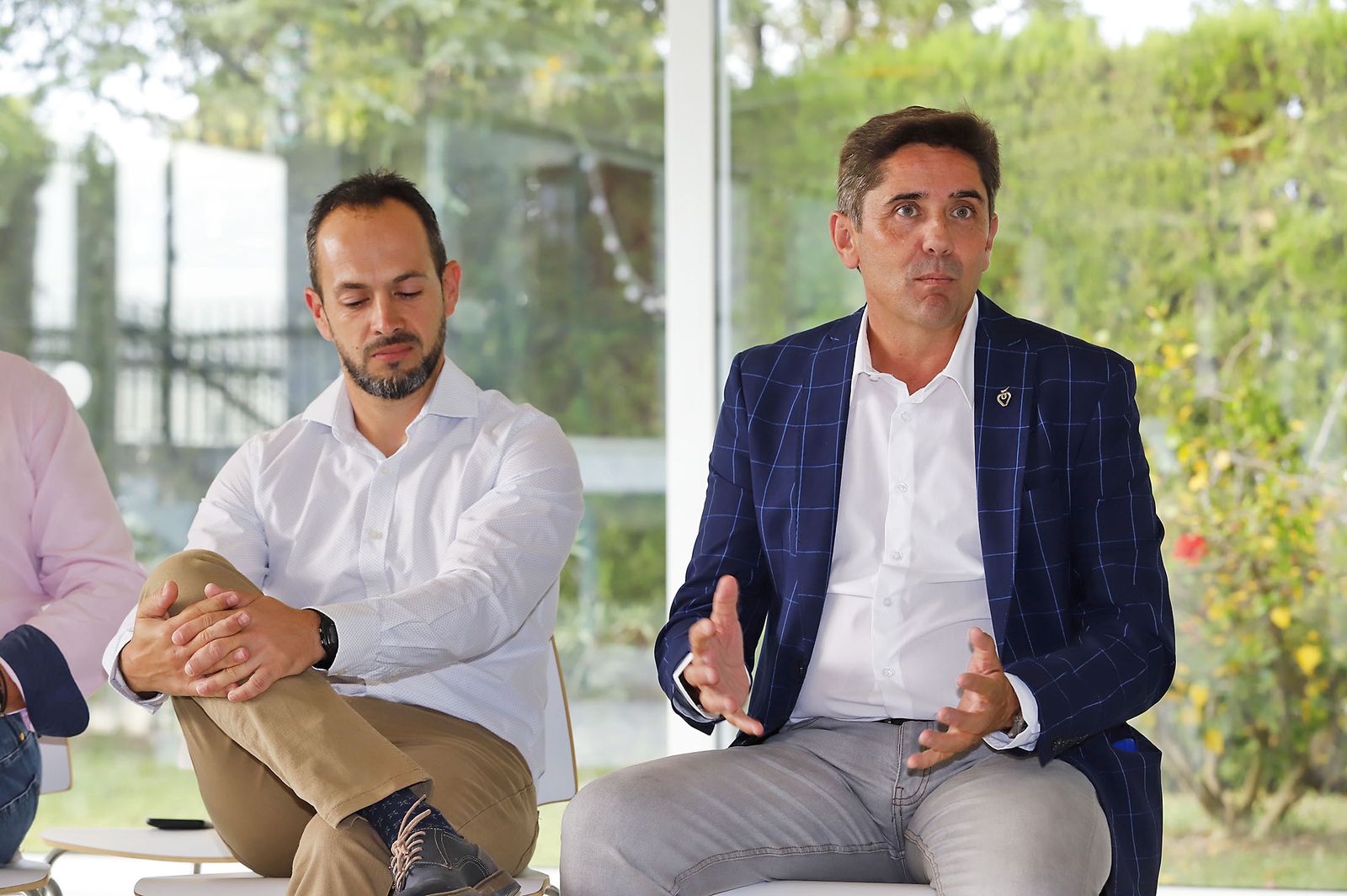 Imágenes del debate de "La Noche de los Frutos Rojos"