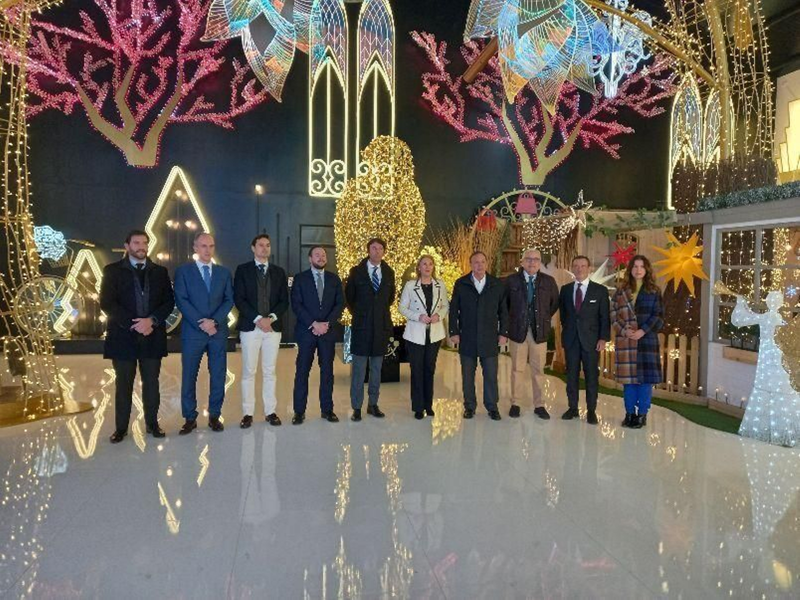 Visita de la consejera Carolina España a Ximénez Group en Puente Genil.