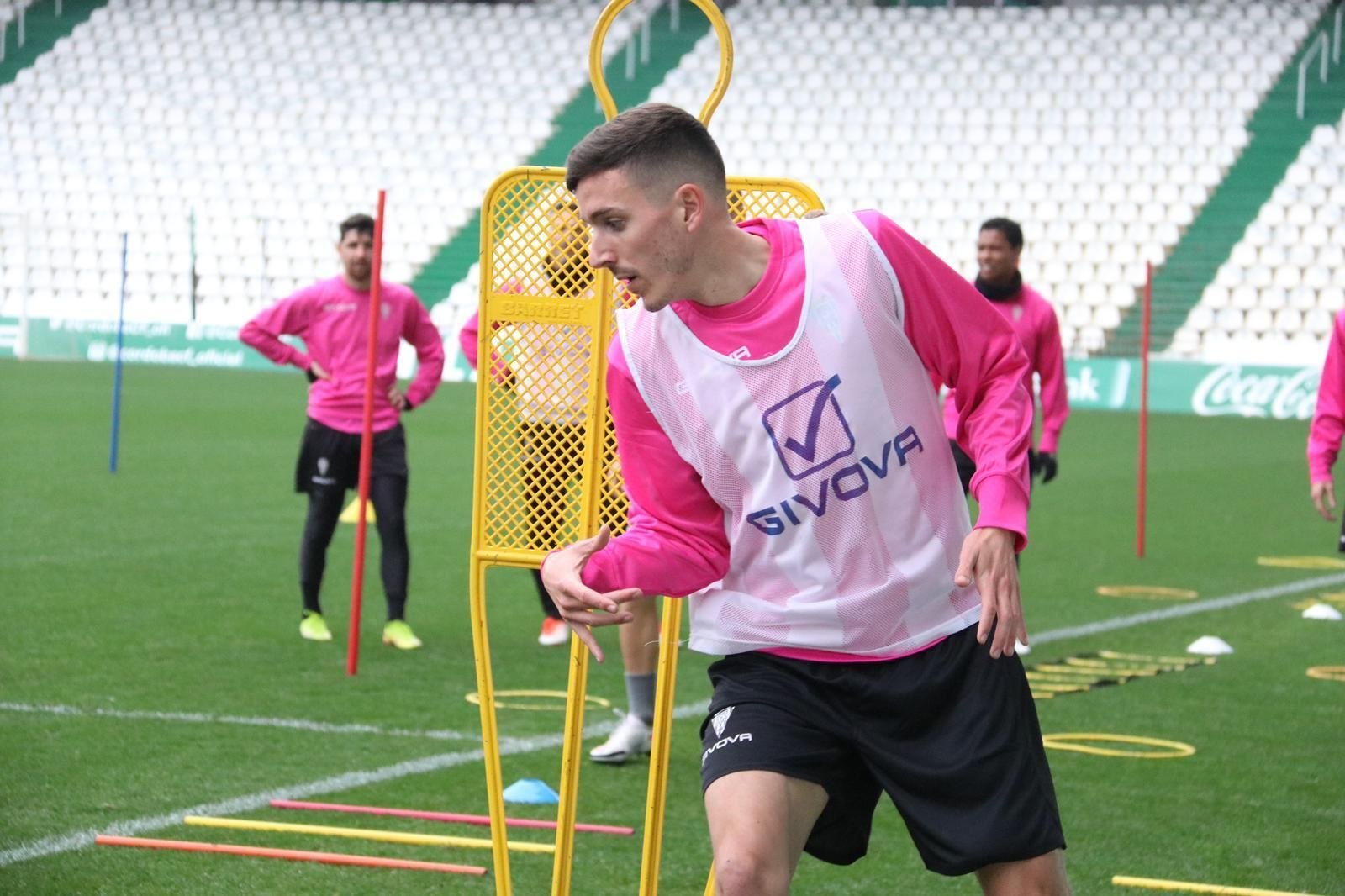 Alberto Ródenas, el 'elegido' para recuperar el dorsal 8 en el Córdoba CF.
