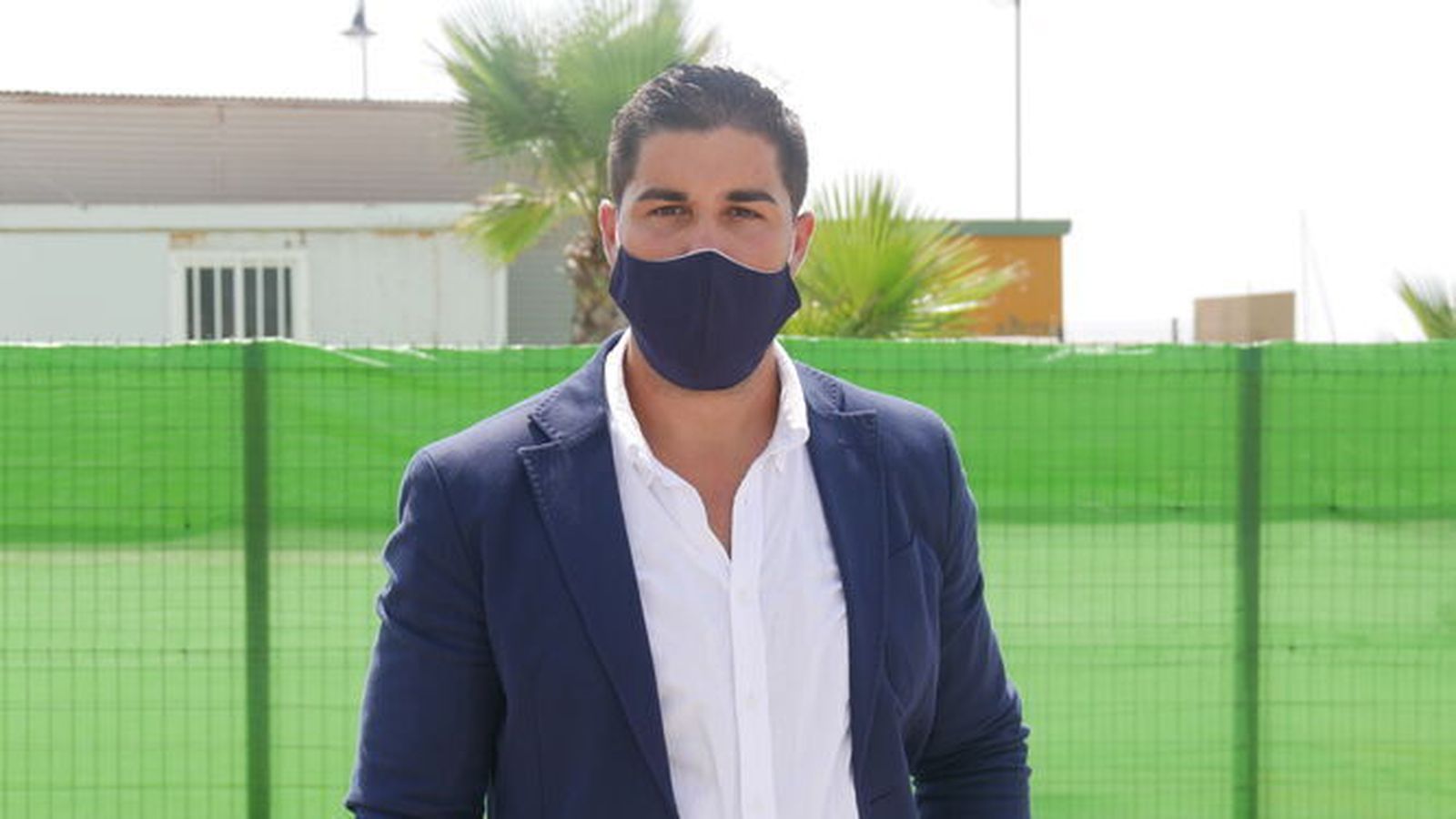 El concejal de Empleo de Adra remarca la apuesta del equipo de gobierno y afirma que el PSOE es una “máquina de generar paro”