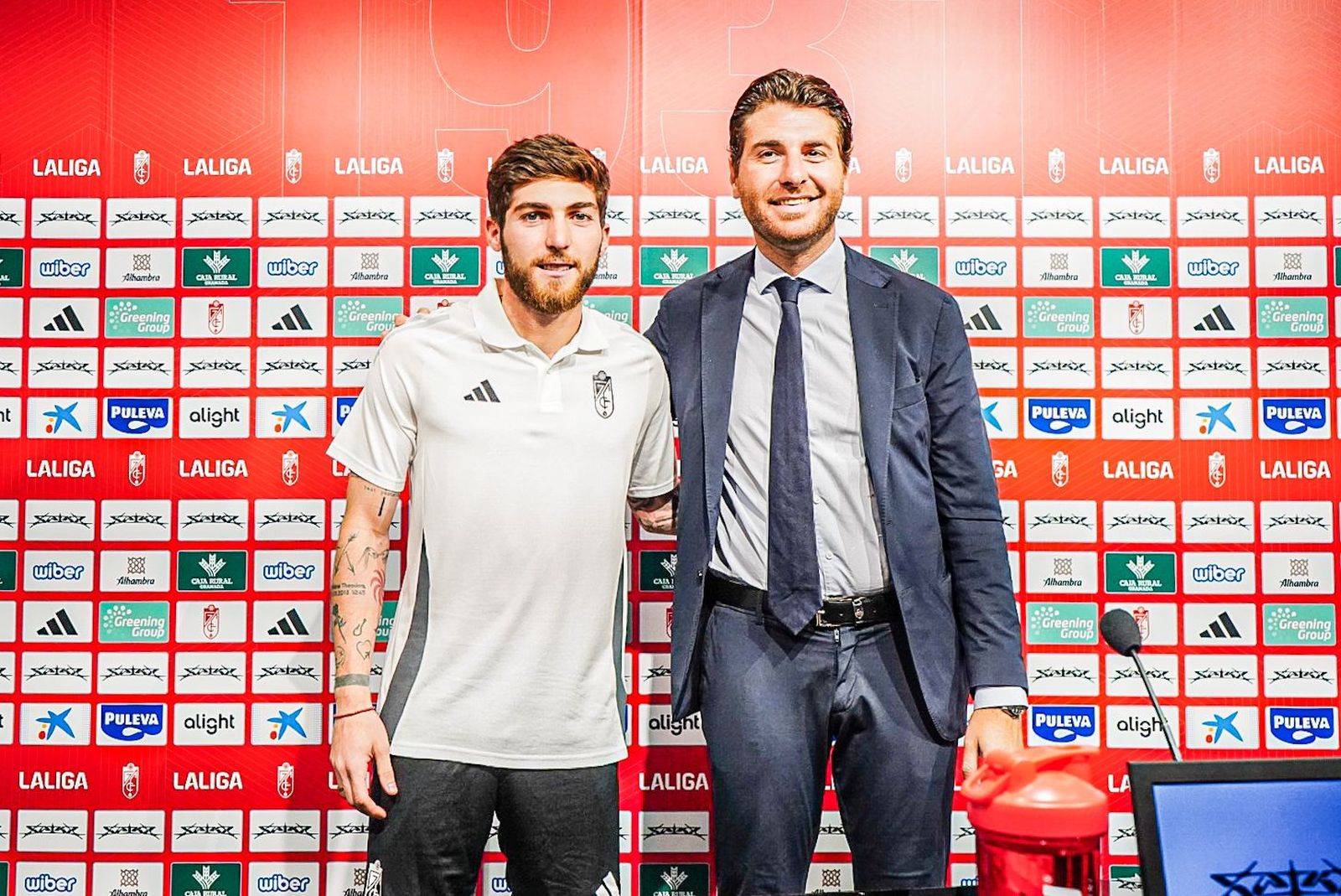 Tognozzi y Tsitaishvili en la presentación del georgiano