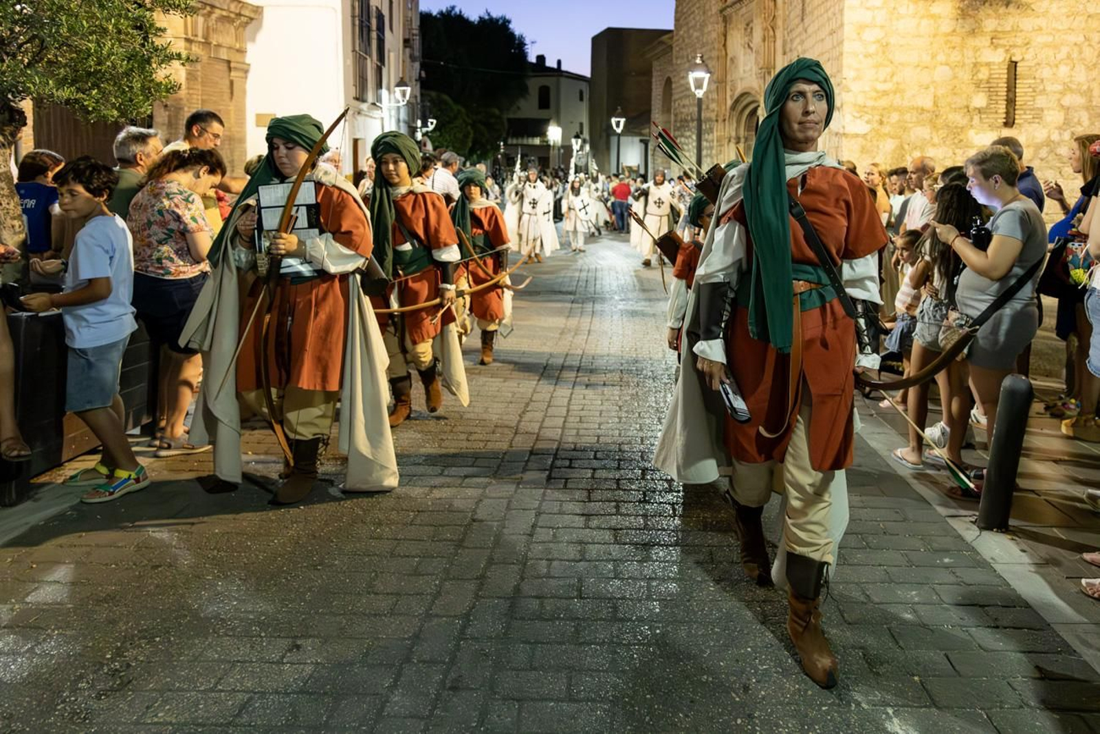 Exhibición de Bailes Medievales y Pasacalles del Lagarto de la Magdalena