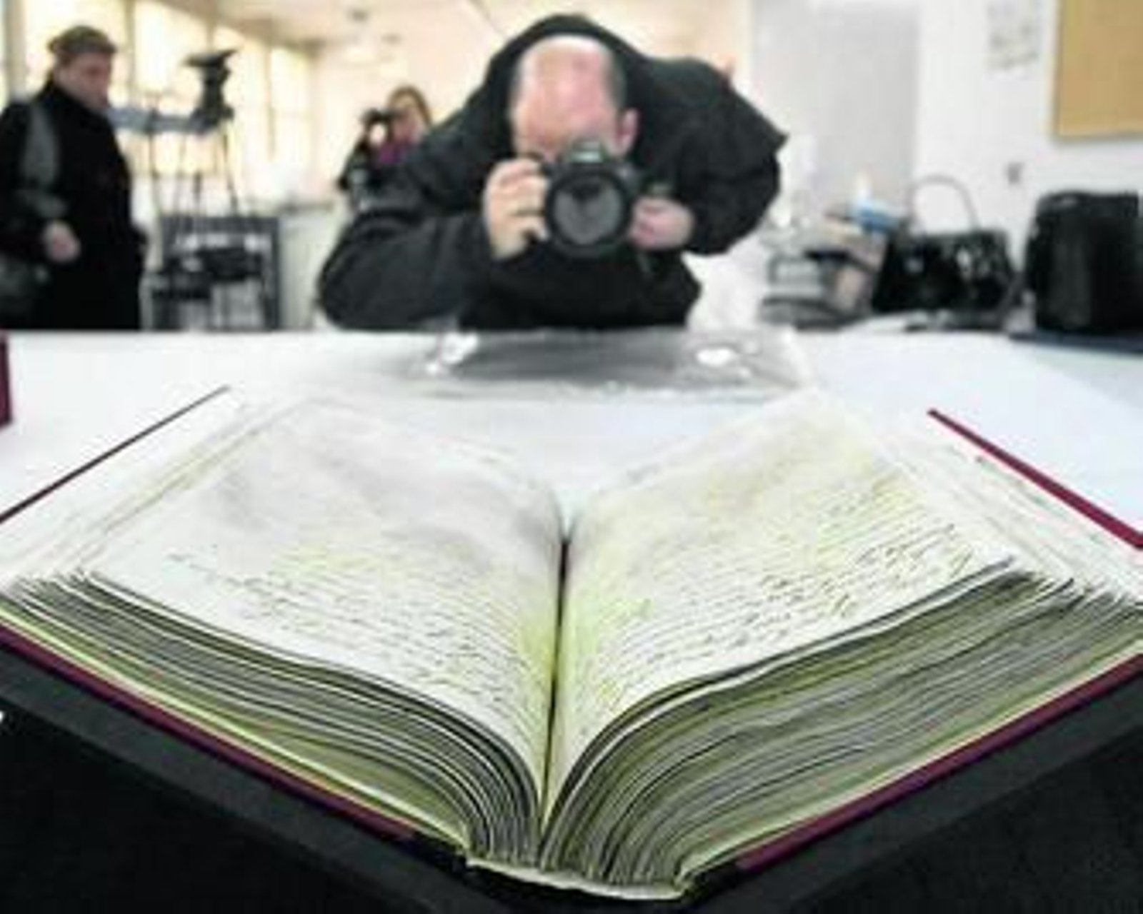 La ley incorpora el concepto de Patrimonio Documental Andaluz.