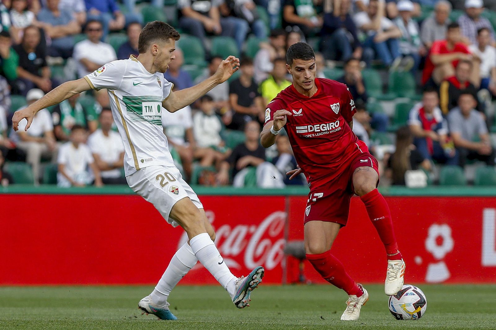 Lamela, ante Gumbau.