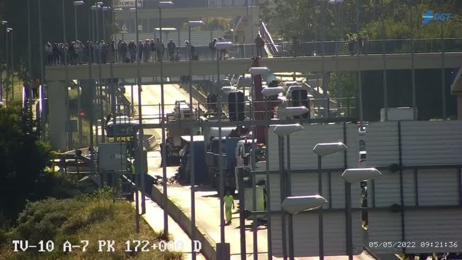 Vuelco de un camión en el kilómetro 172 de la A-7.