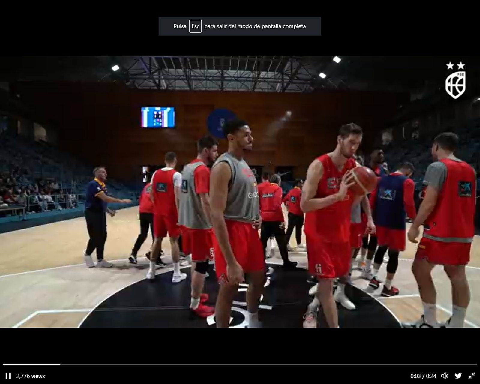 La selección española, durante el entrenamiento en el Palacio de los Deportes de Huelva.