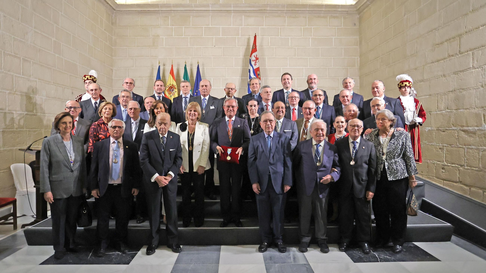 Imágenes de la Medalla de Oro de Jerez a la Academia San Dionisio