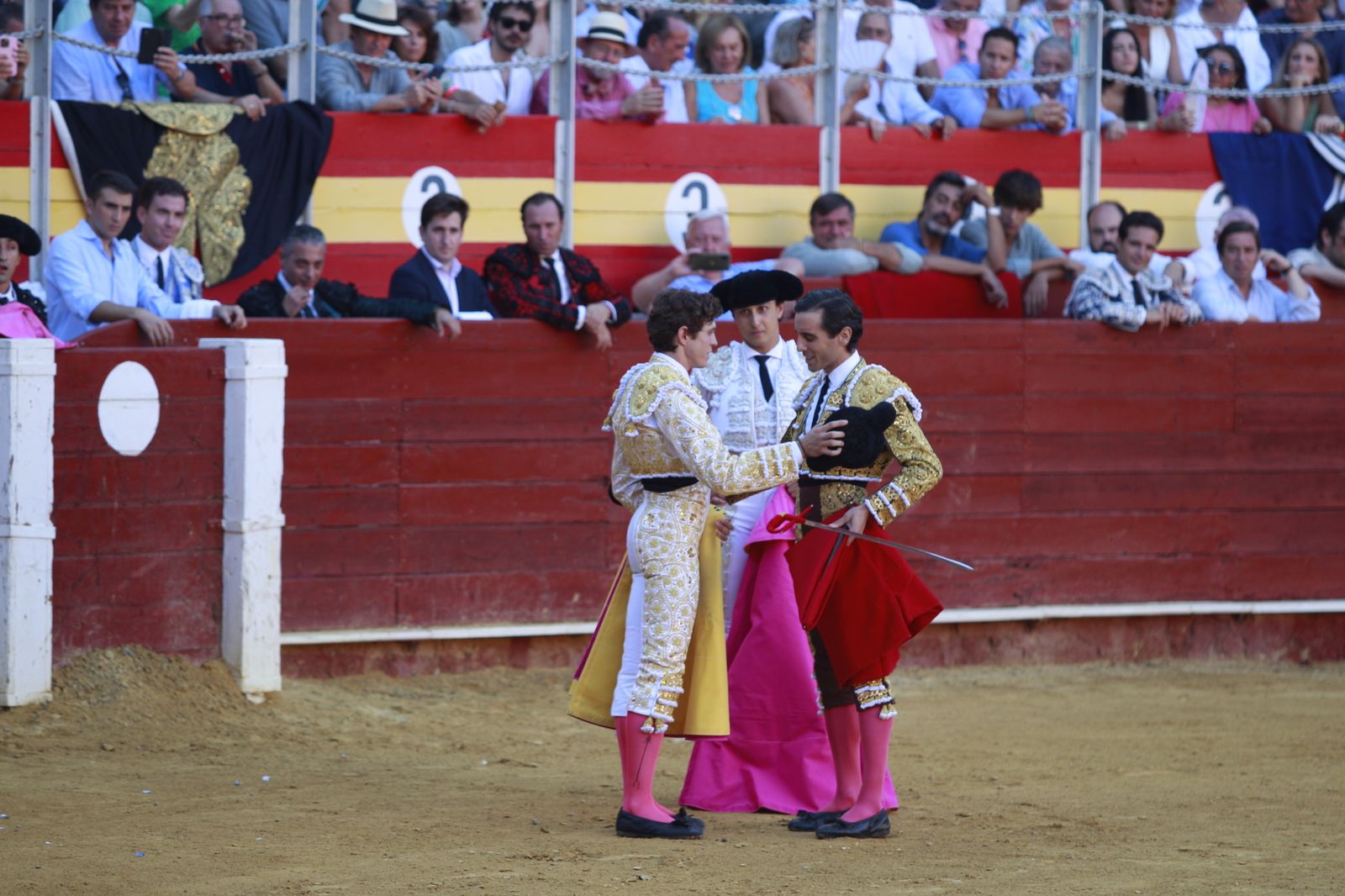 Imágenes del triunfo del torero almeriense Jorge Martínez el día de su alternativa