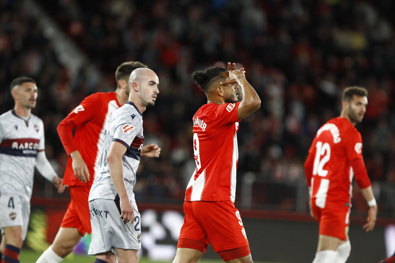 Las mejores imágenes del partido U.D. Almería-Levante U.D.