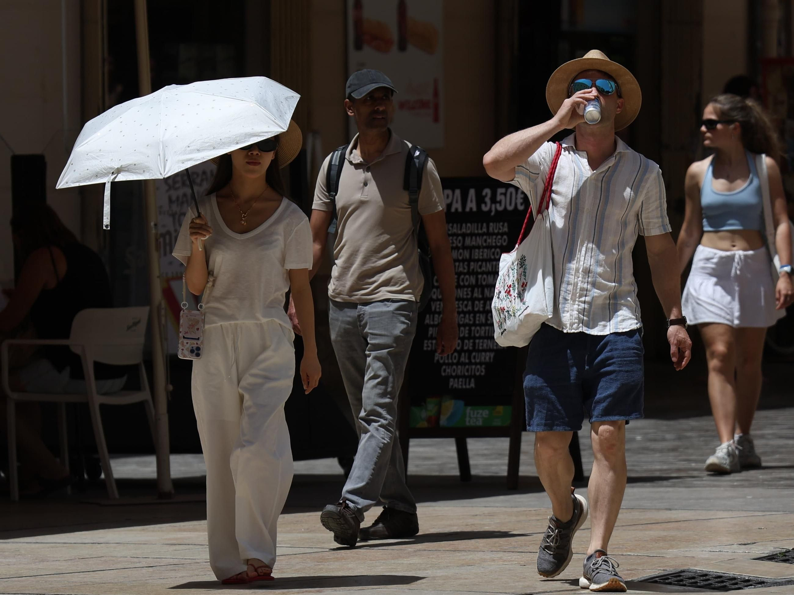 Las próximas jornadas en Málaga traerán noches tropicales, con mínimas por encima de los 20 grados.