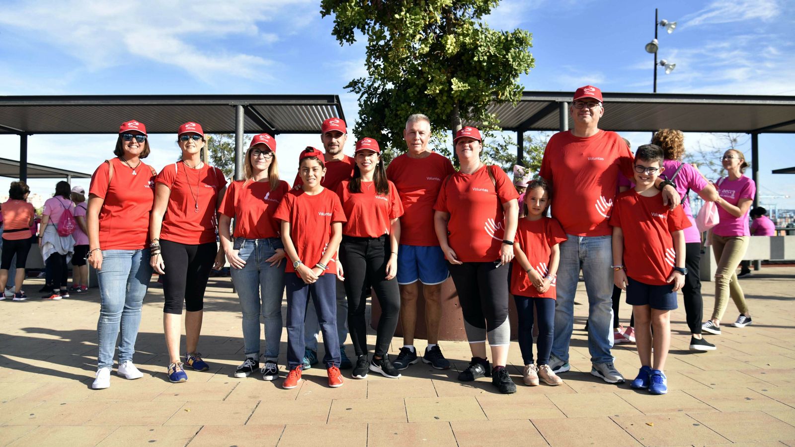 las mejores fotos de la Marcha contra el cáncer de mama en Algeciras