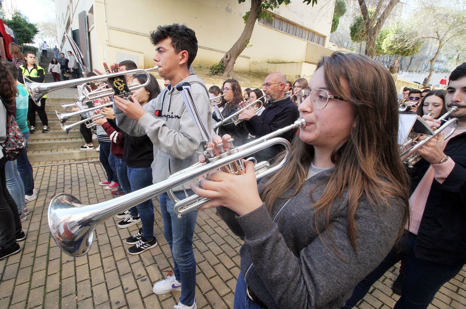 Ensayo solidario de la Hdad del Perdón, en imágenes