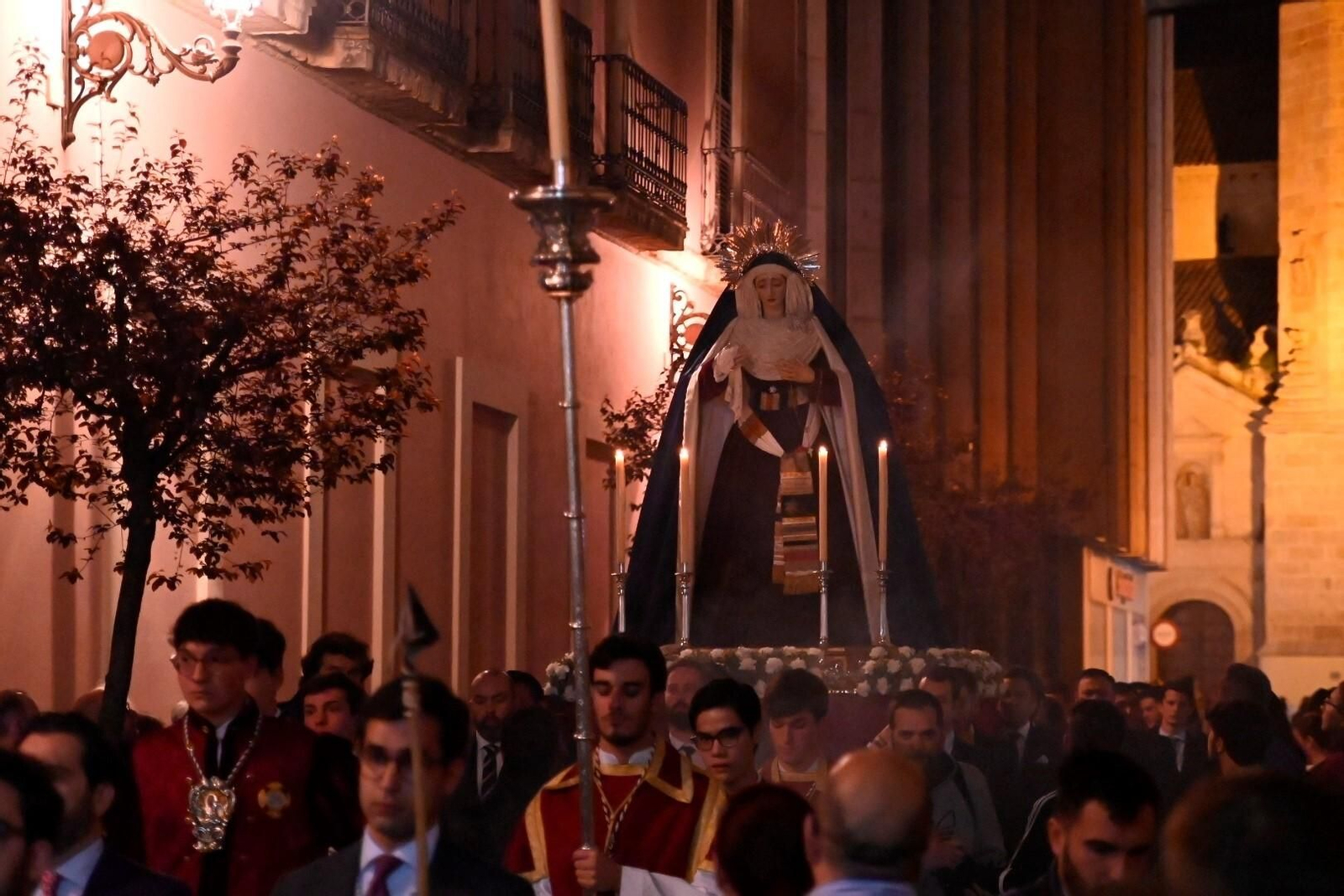 El traslado de la Sentencia de Córdoba a su nueva casa de hermandad, en imágenes