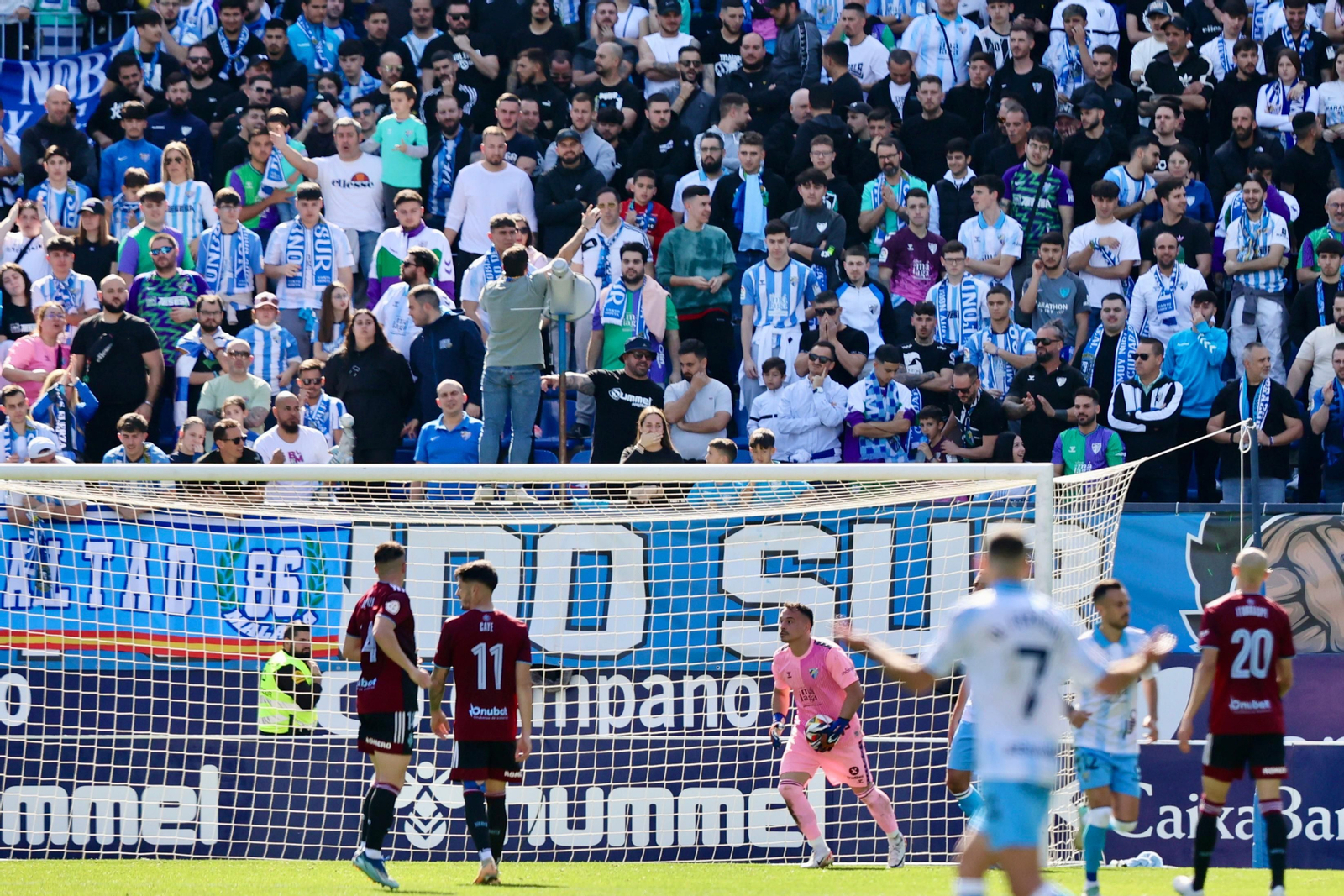 Búscate en las gradas de La Rosaleda en el Málaga CF - Recreativo de Huelva