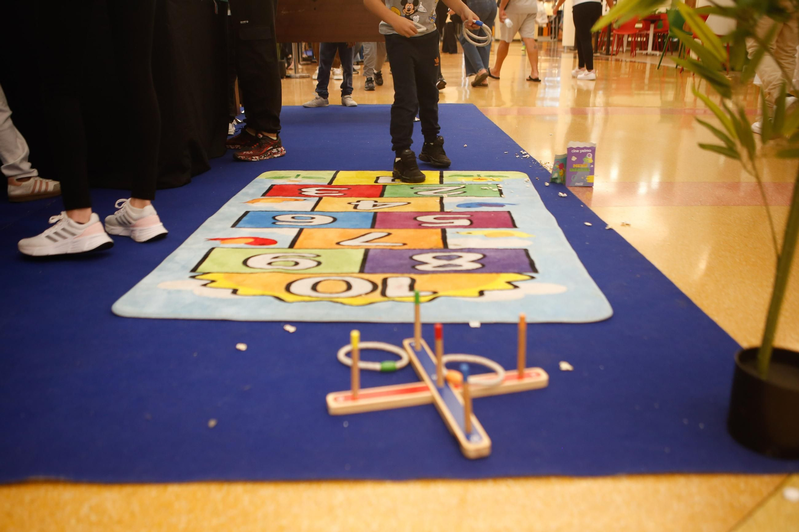 Fotos de la Zona Cero Pantallas del Centro Comercial Puerta Europa de Algeciras