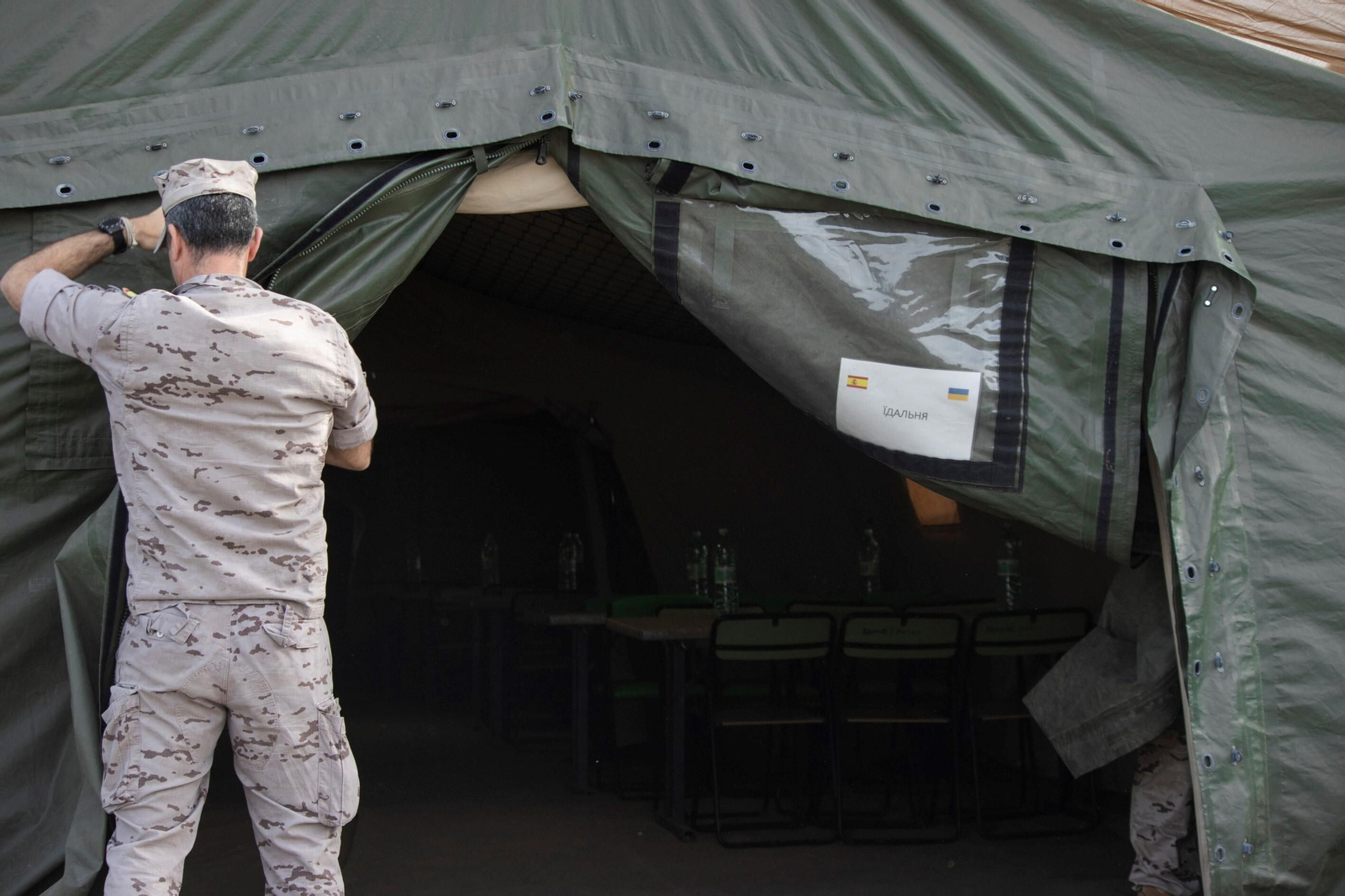 Así se instruyen los soldados ucranianos con la Infantería de Marina en Cádiz, en imágenes