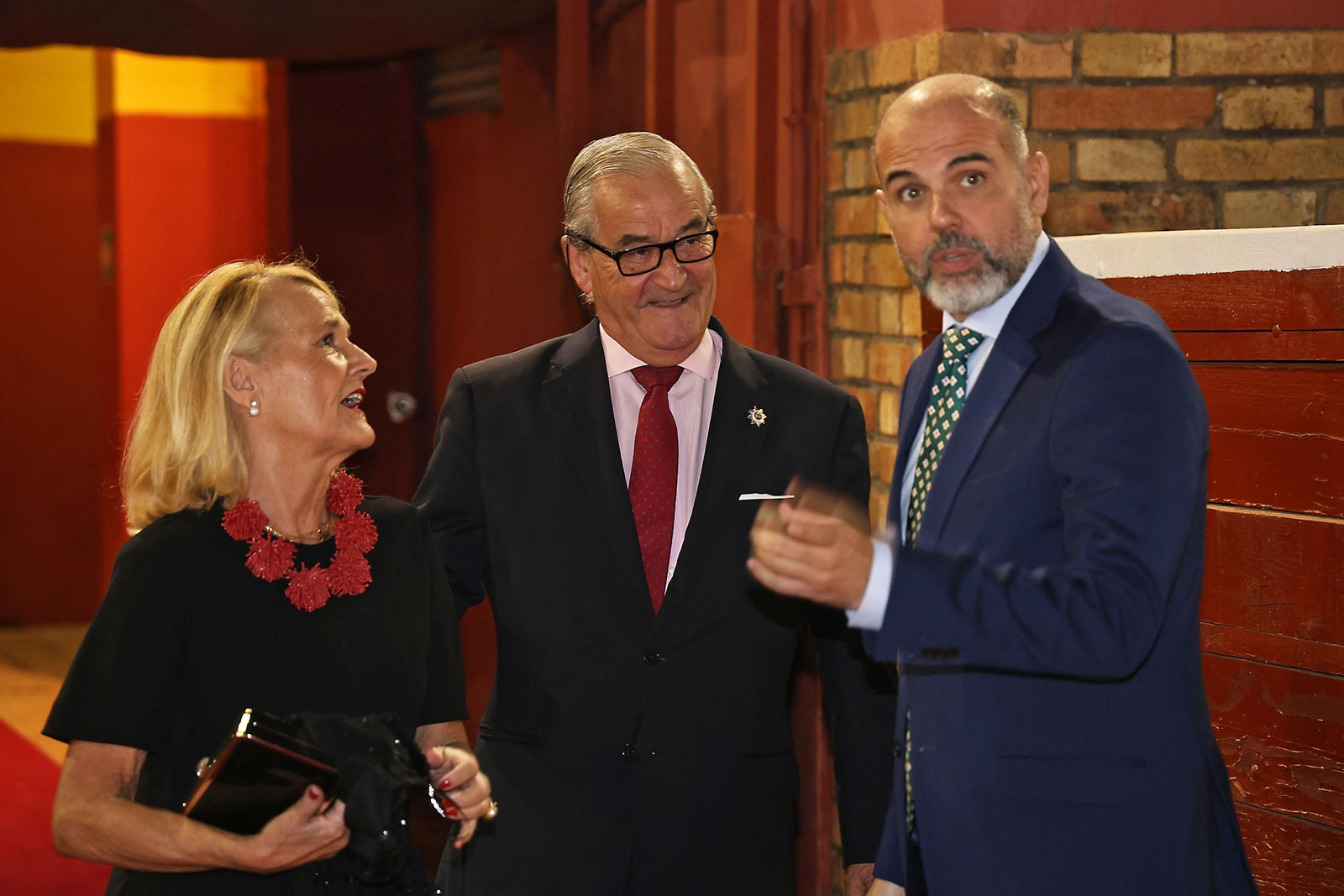 Imágenes del ambiente en la entrega de la XXXII edición de los premios taurinos "El Cabezo"