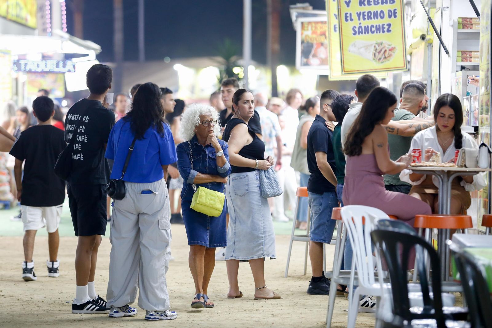 Búscate en las fotos del jueves en la Feria de La Línea