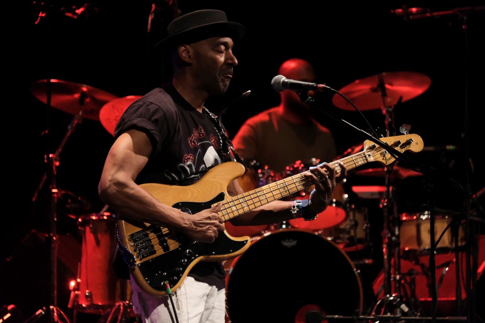El concierto de Marcus Miller en el Festival de la Guitarra de Córdoba, en imágenes