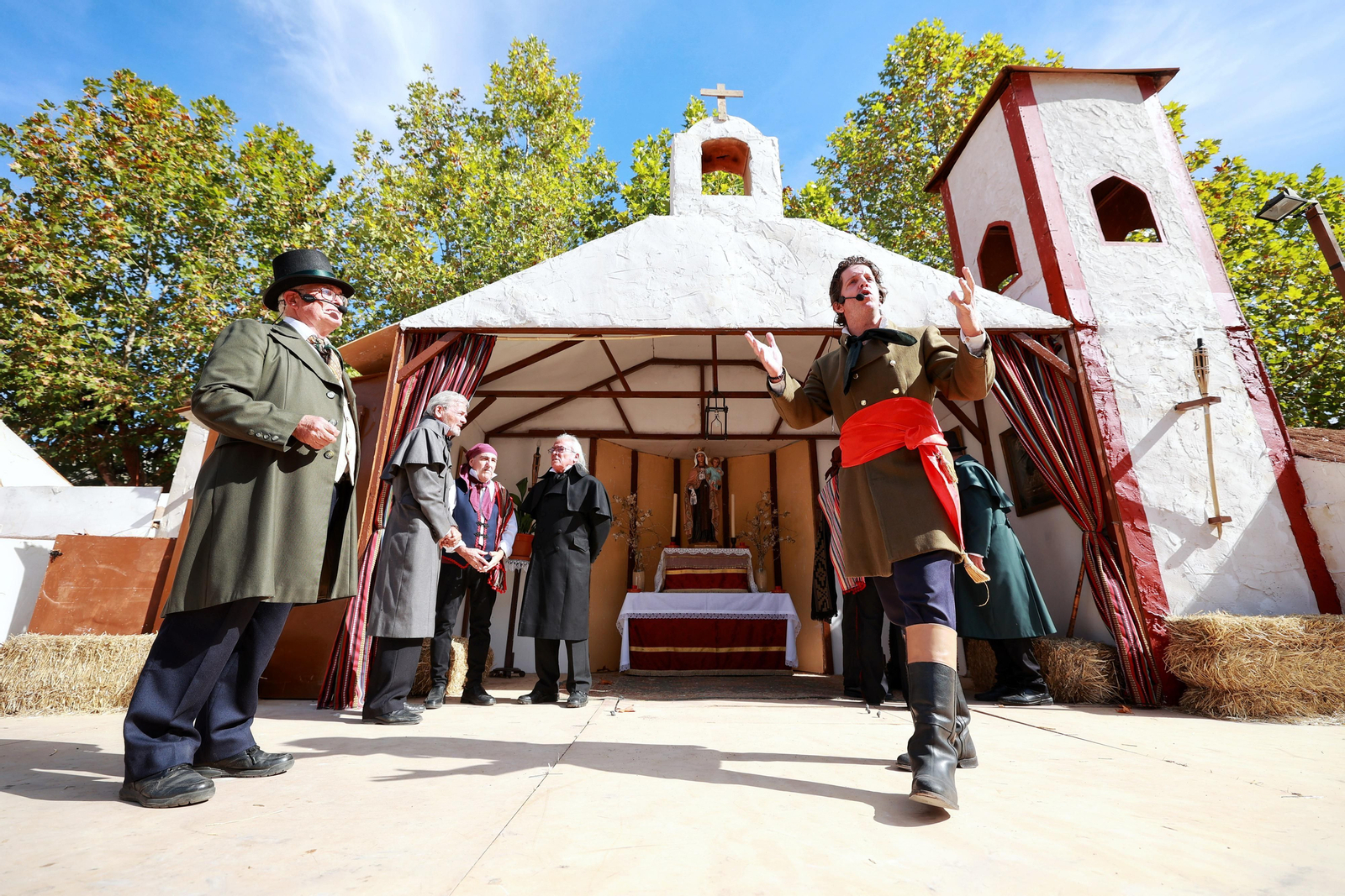 Los bandoleros triunfan Grazalema: las mejores imágenes de la popular recreación de la Sierra de Cádiz