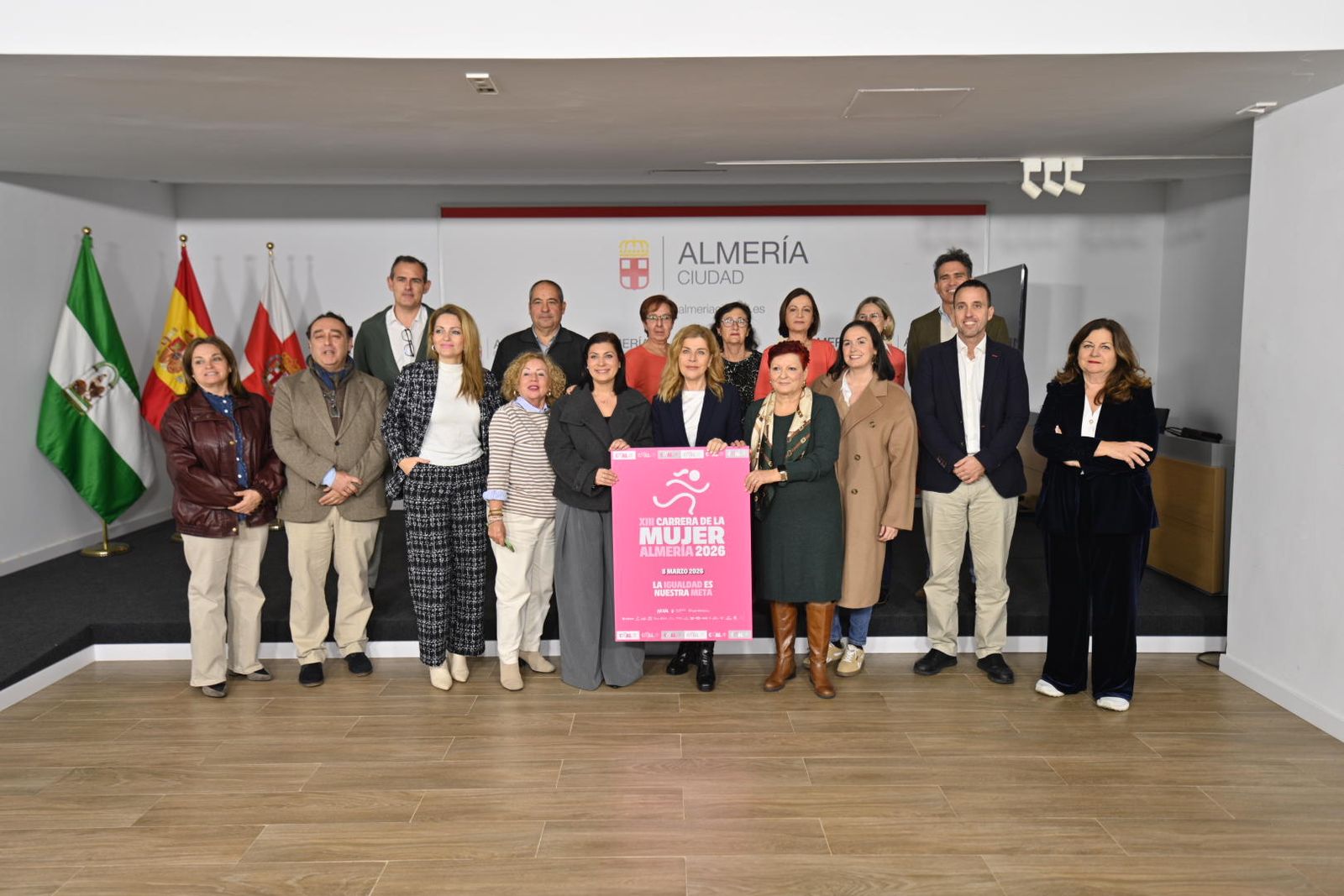 Presentación de ñ aXIII Carrera de la Mujer en Almería