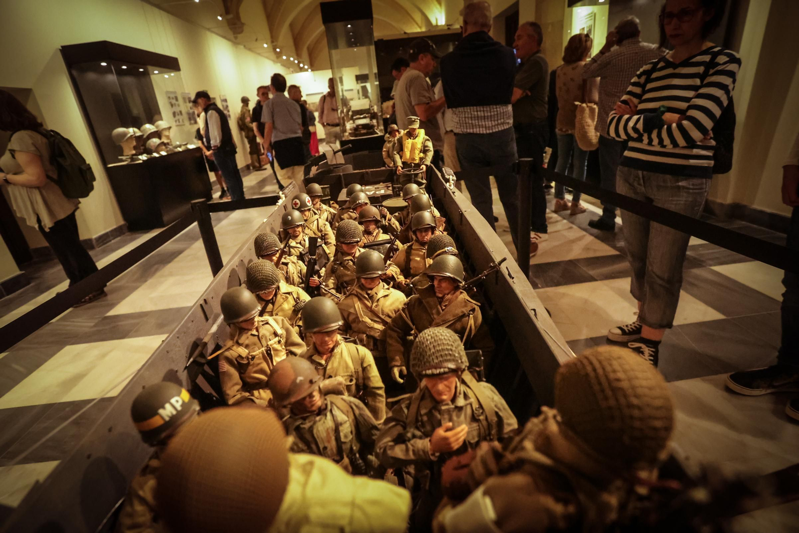 Imágenes de la exposición de maquetas de la II Guerra Mundial en los Claustros de Jerez Imágenes de la exposición de maquetas de la II Guerra Mundial en los Claustros de Jerez