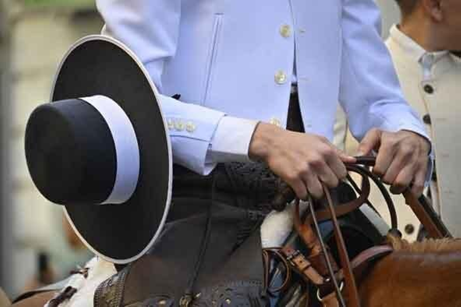 Las mejores imágenes de los peregrinos en la salida de Emigrantes