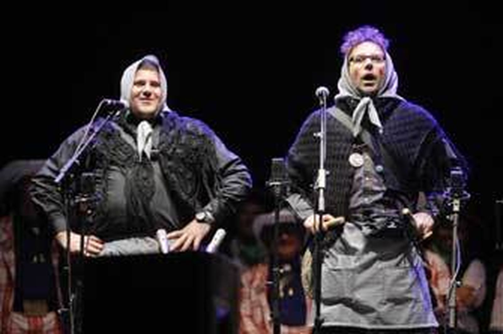 Andrés Ramírez y David Medina, componentes del romancero de 2013 Lo que el Bierzo se llevó. /Julio González