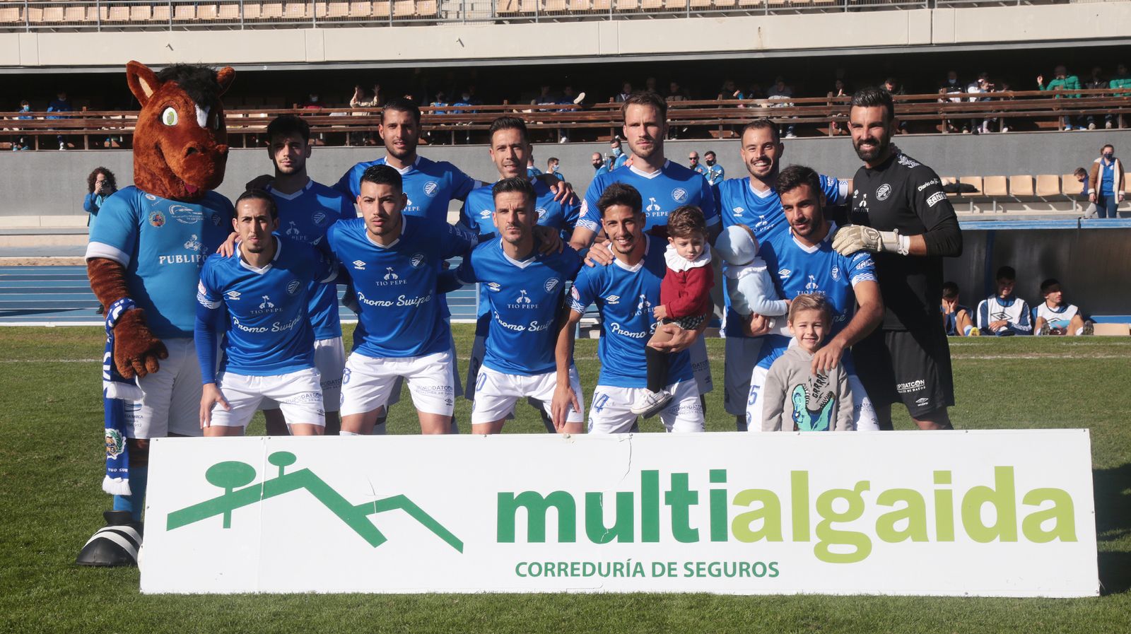 Formación inicial que presentó el XDFC contra el San Fernando.