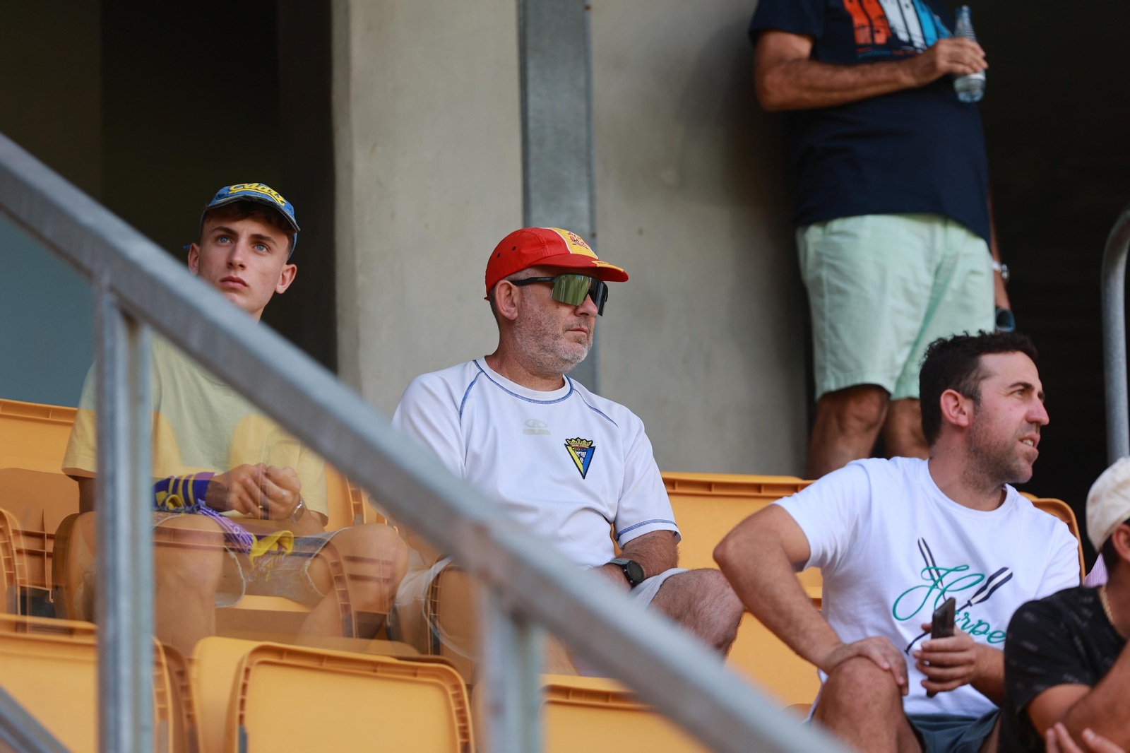 Búscate en las imágenes del Cádiz CF-Girona