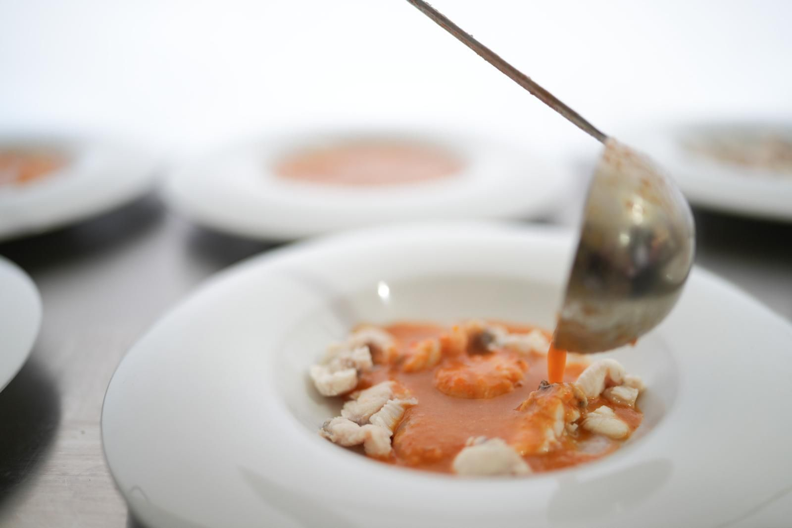 La sopa de pescado del restaurante Las Palmeras.