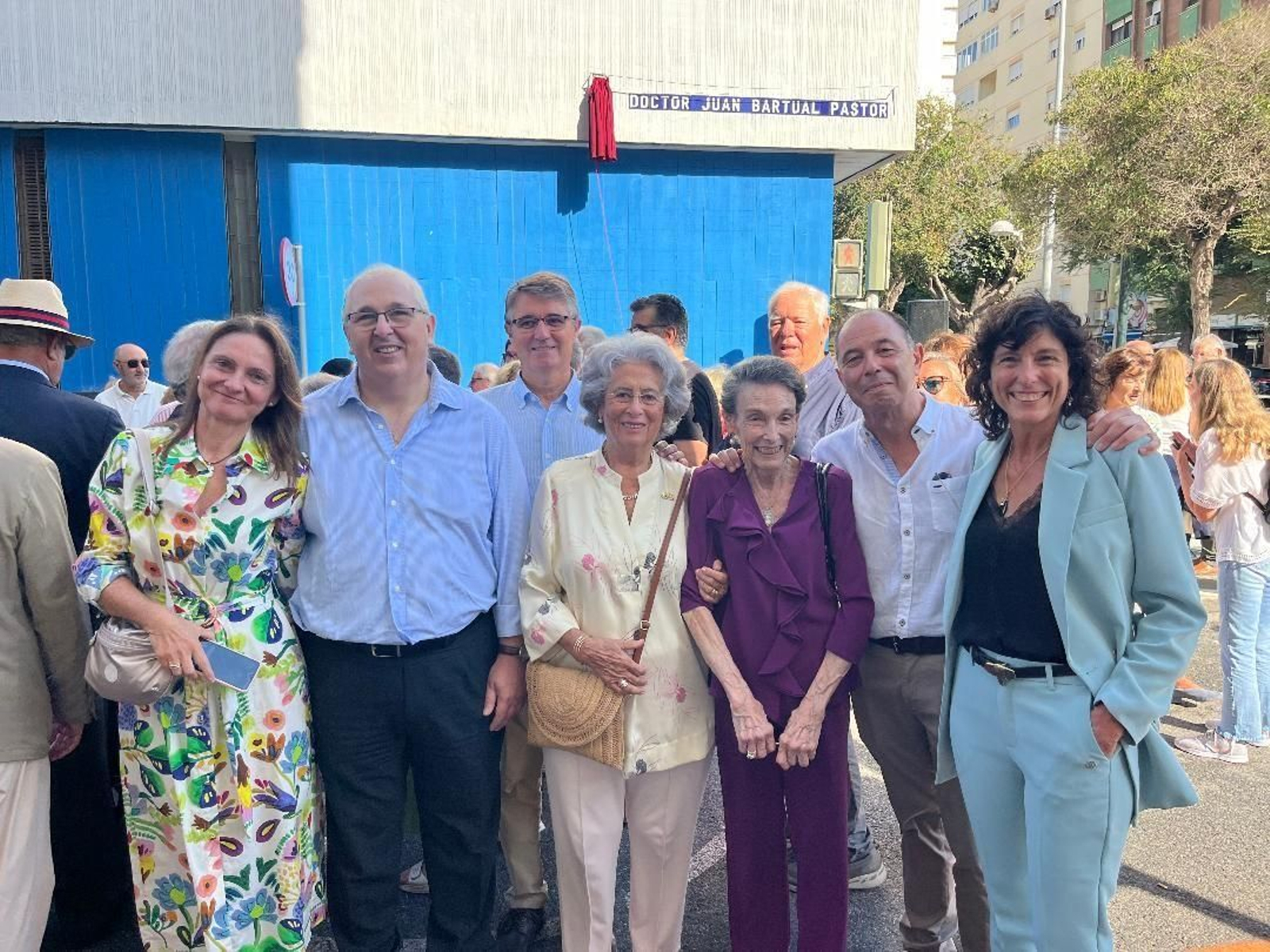 Carmen Doña, Guillermo Caro, Ángel Cervera, Reyes de la Paz, Emilia Magro y Juan Mera. Carmen Doña, Guillermo Caro, Ángel Cervera, Reyes de la Paz, Emilia Magro y Juan Mera.