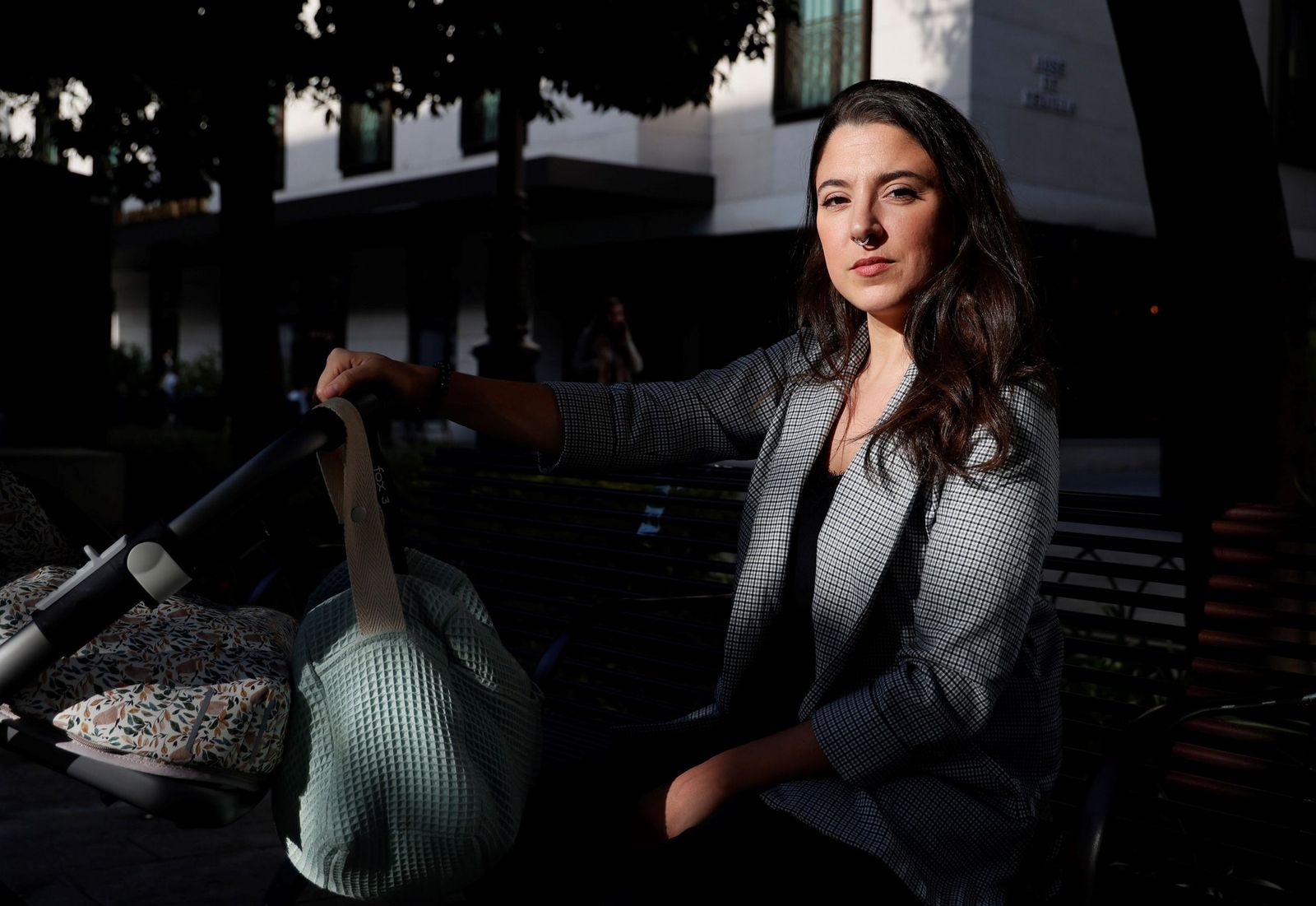 Una familia sevillana, víctima de un robo en su domicilio mientras estaban en el Hospital Virgen del Rocío