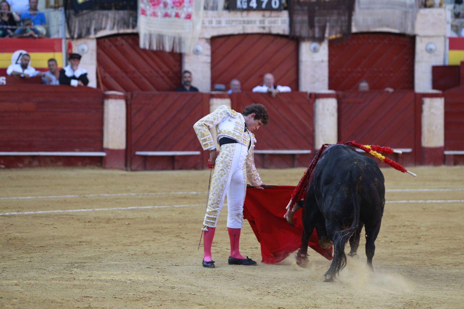 Imágenes del triunfo del torero almeriense Jorge Martínez el día de su alternativa