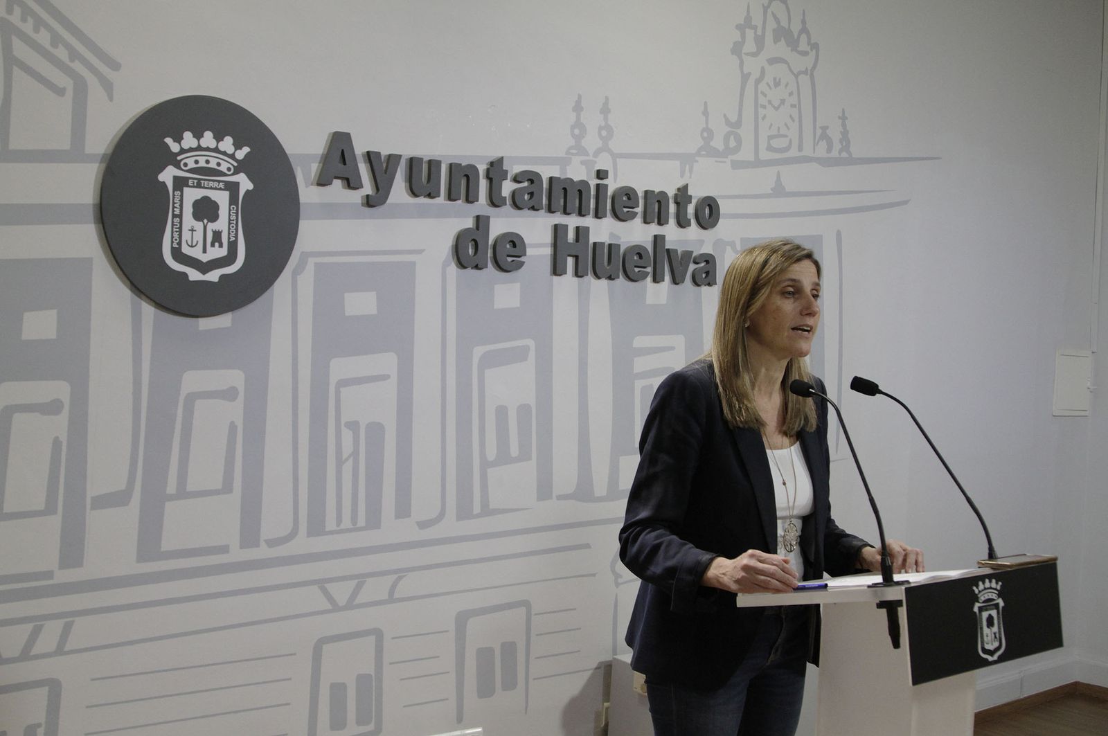 María Villadeamigo, ayer, en rueda de prensa.